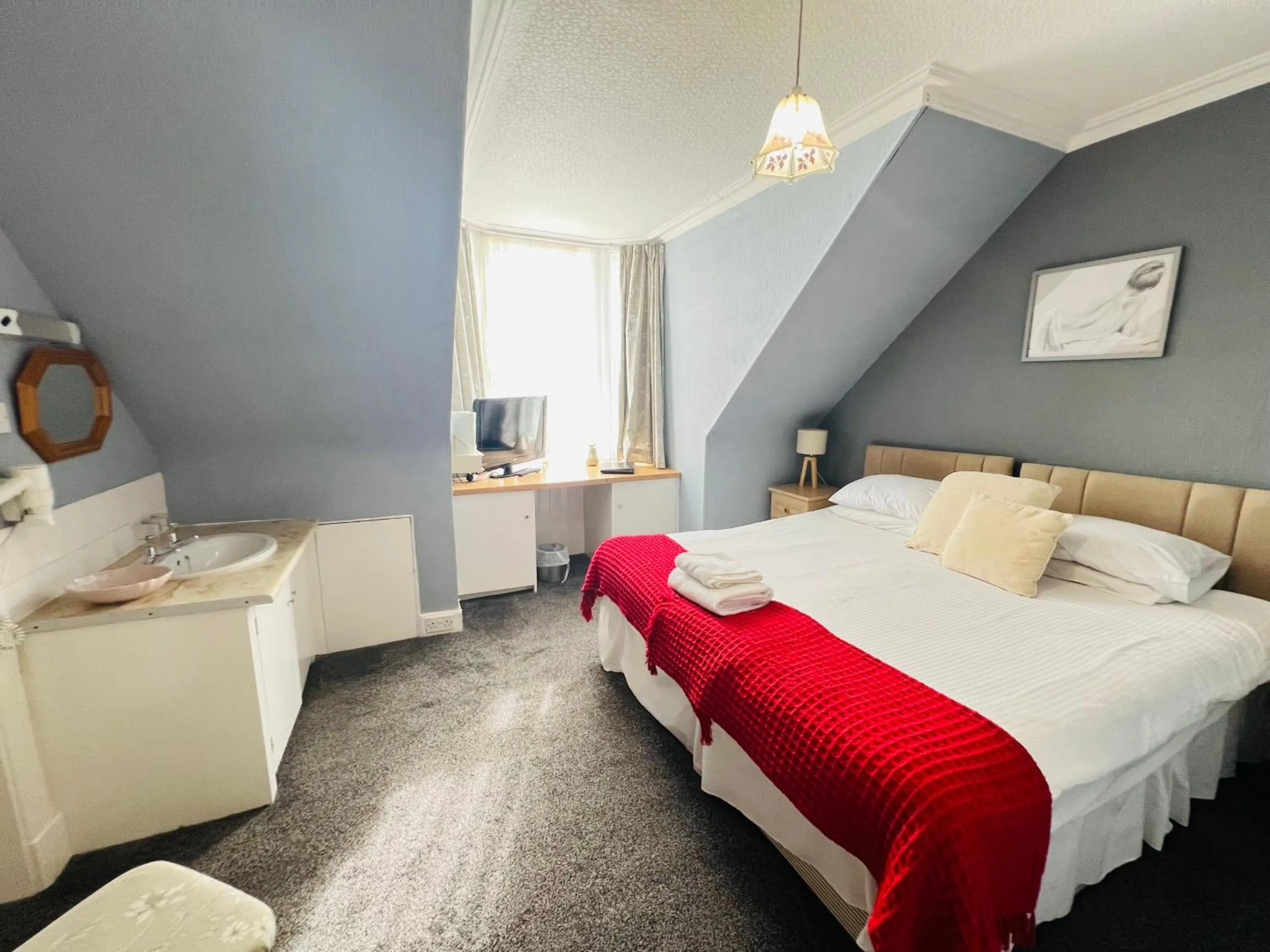 Bed in The George Hotel