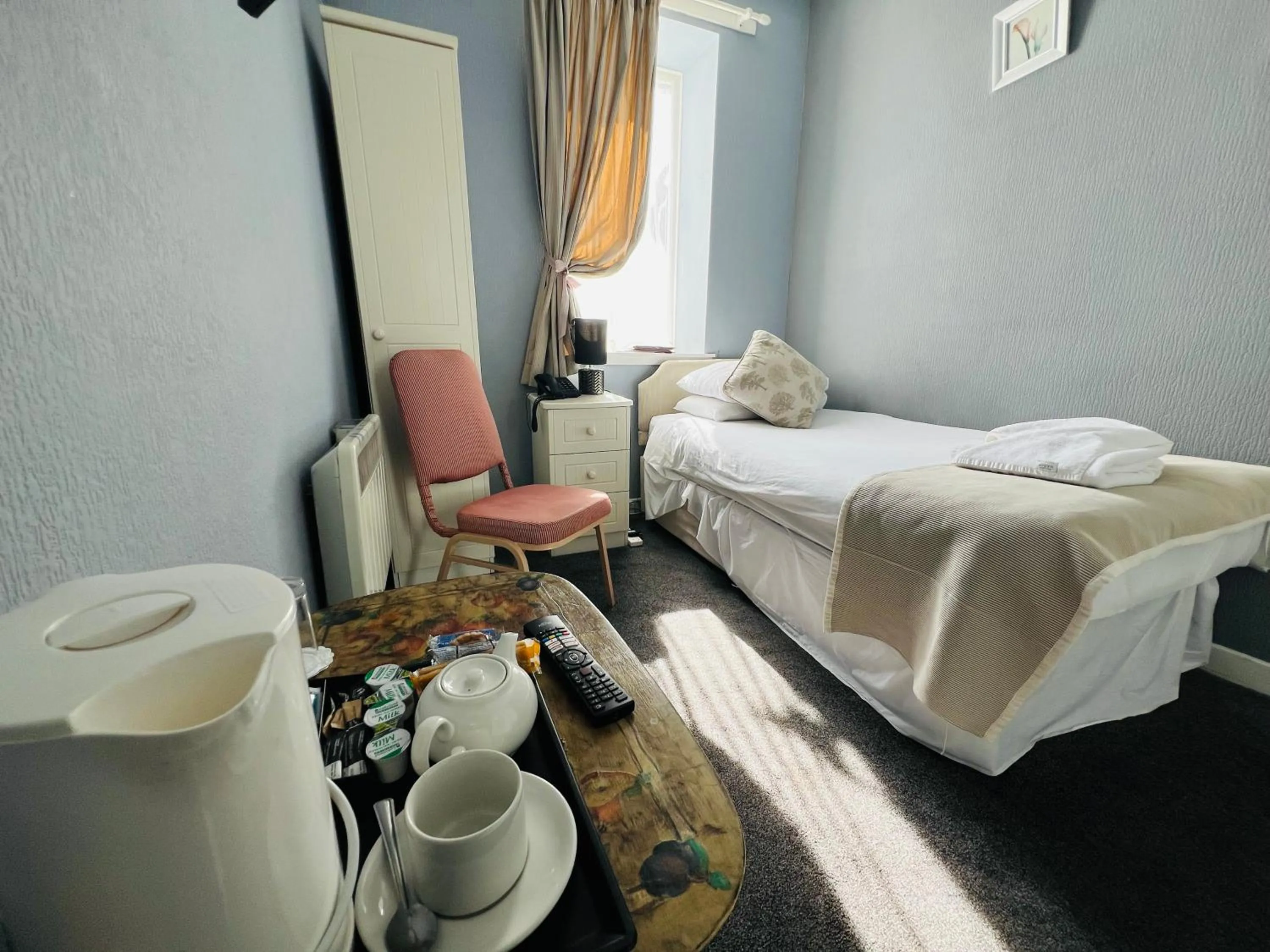 Bed in The George Hotel