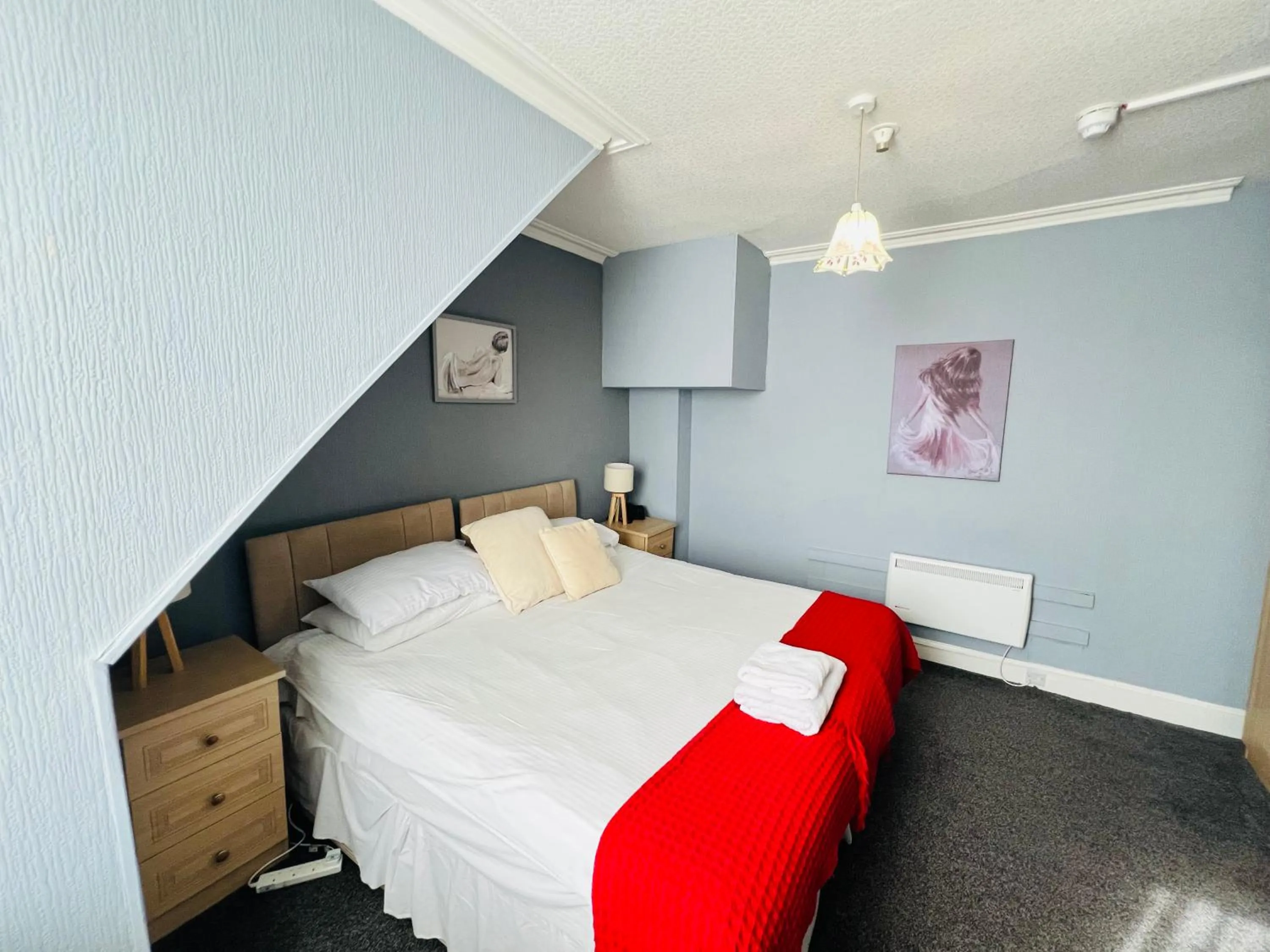 Bed in The George Hotel