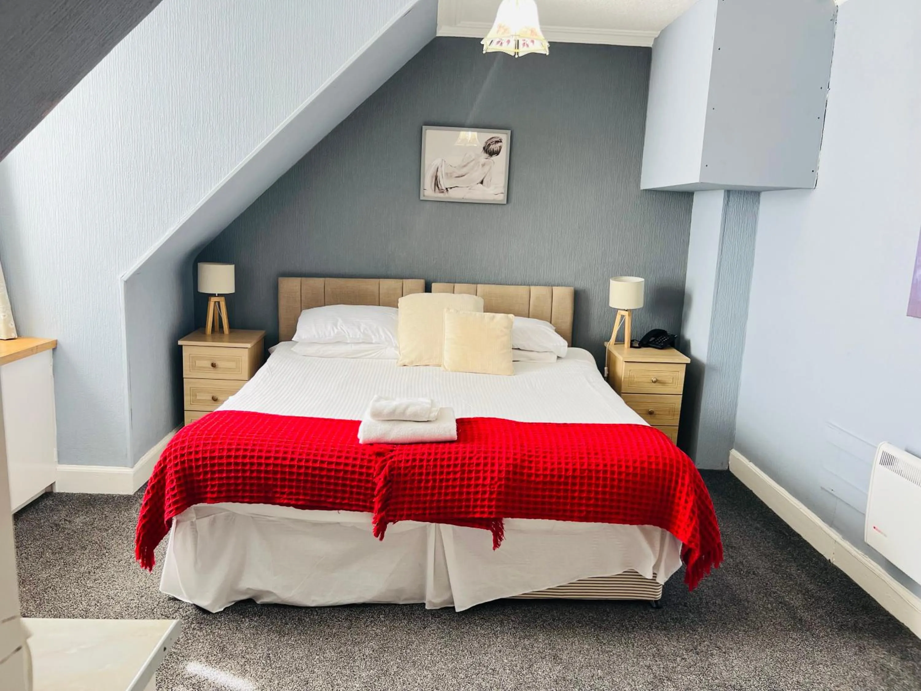 Bed in The George Hotel