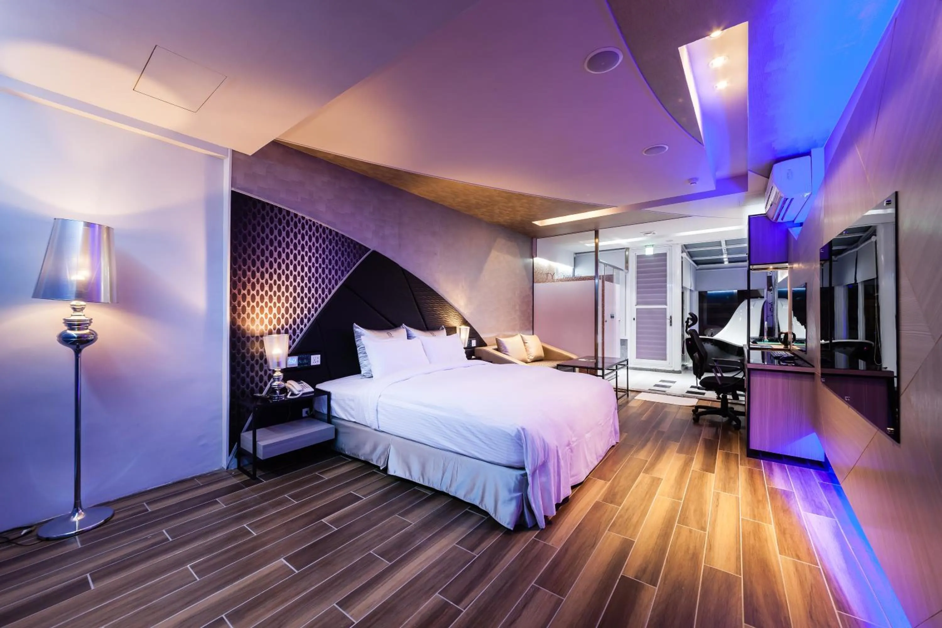 bunk bed, Bed in TY Motel