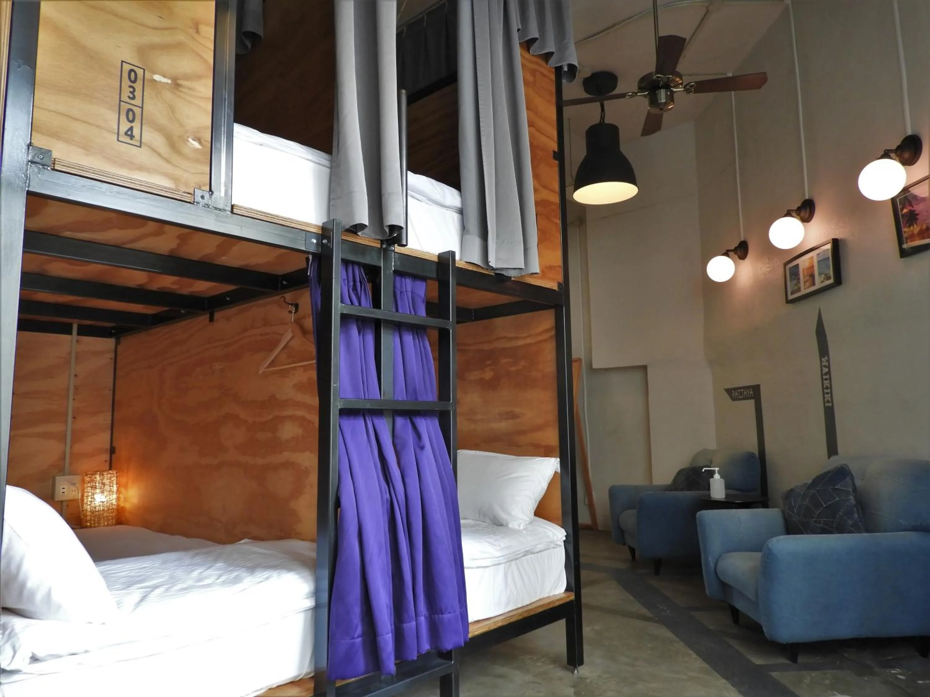 bunk bed, Bed in The Kitchen Hostel Ao