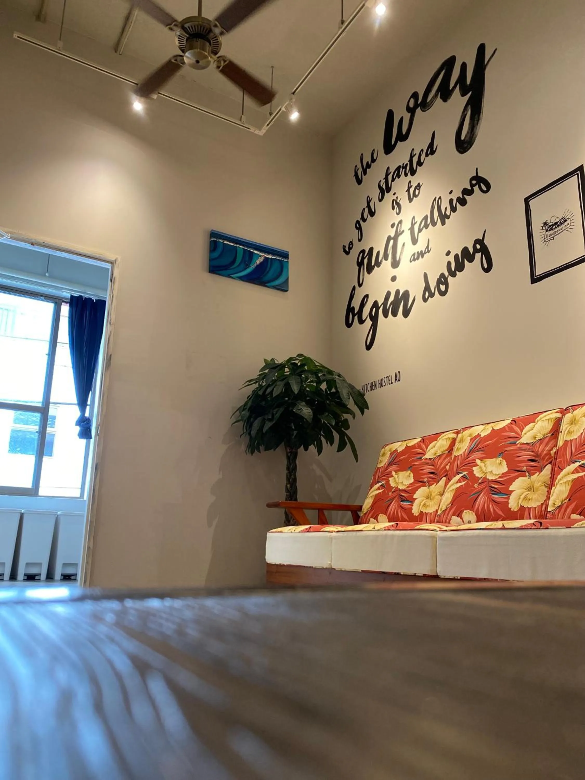 Living room, Bed in The Kitchen Hostel Ao