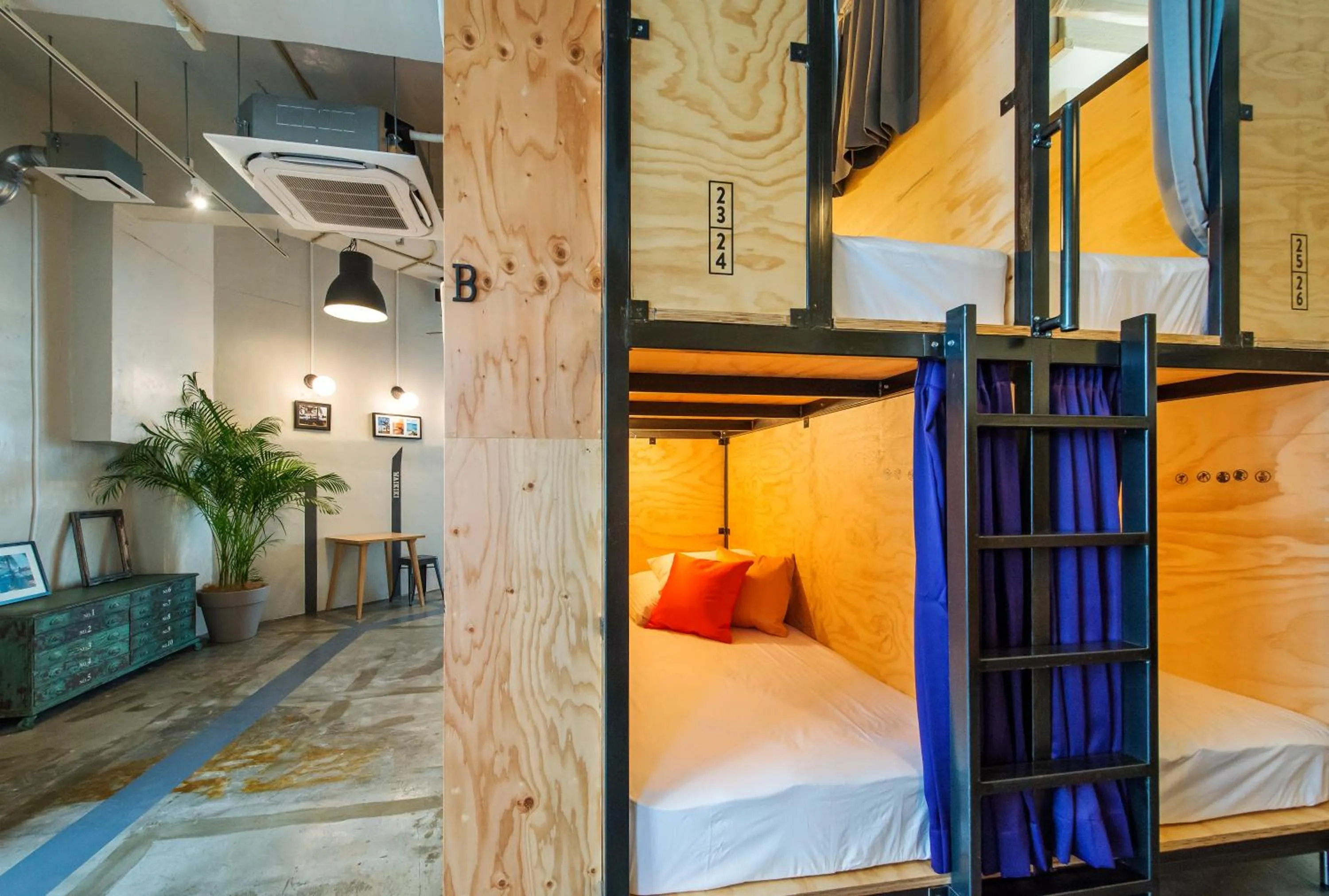 bunk bed, Bed in The Kitchen Hostel Ao