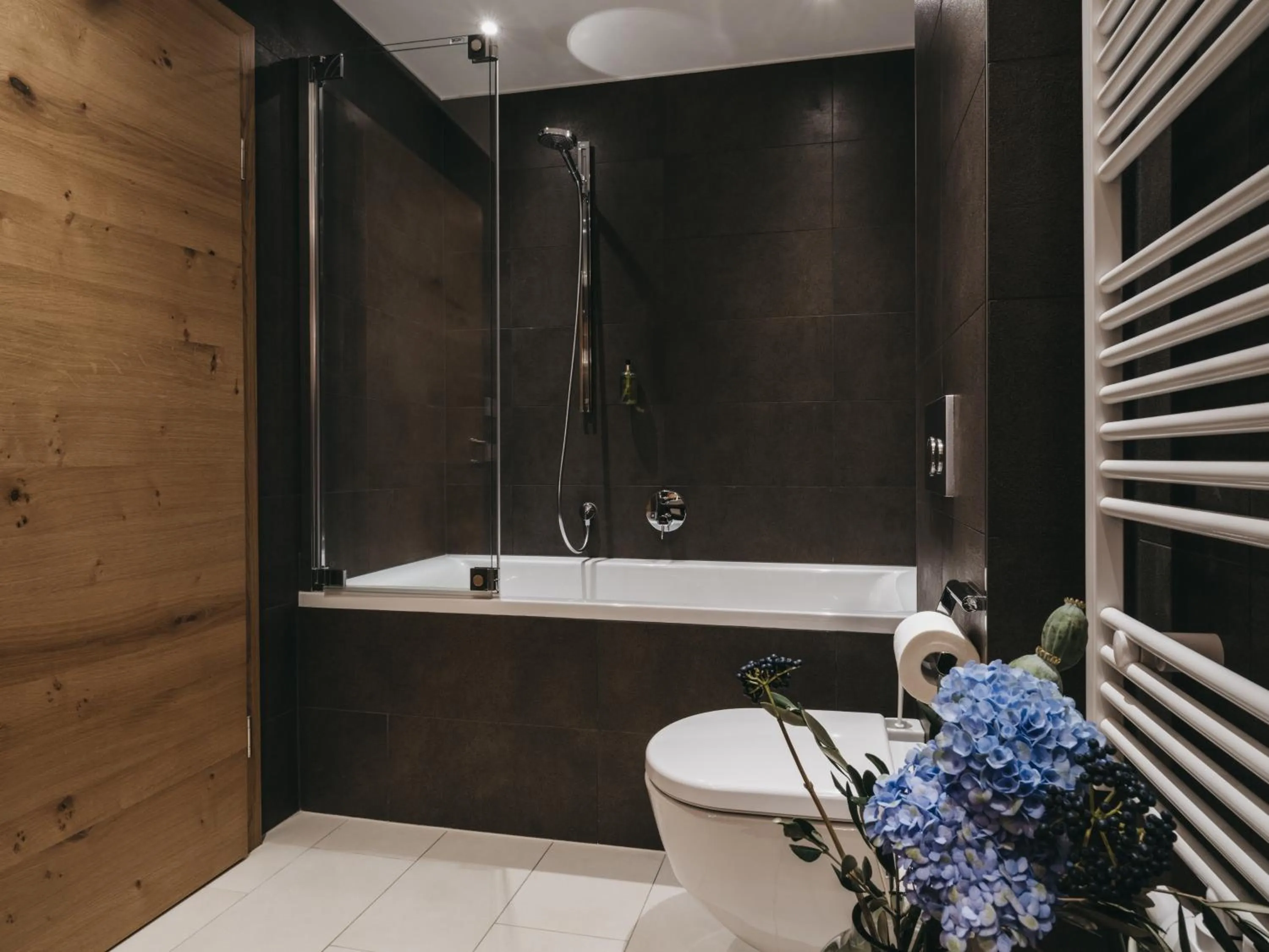 Bathroom in VAYA Sölden inkl Ötztal Inside Summer Card