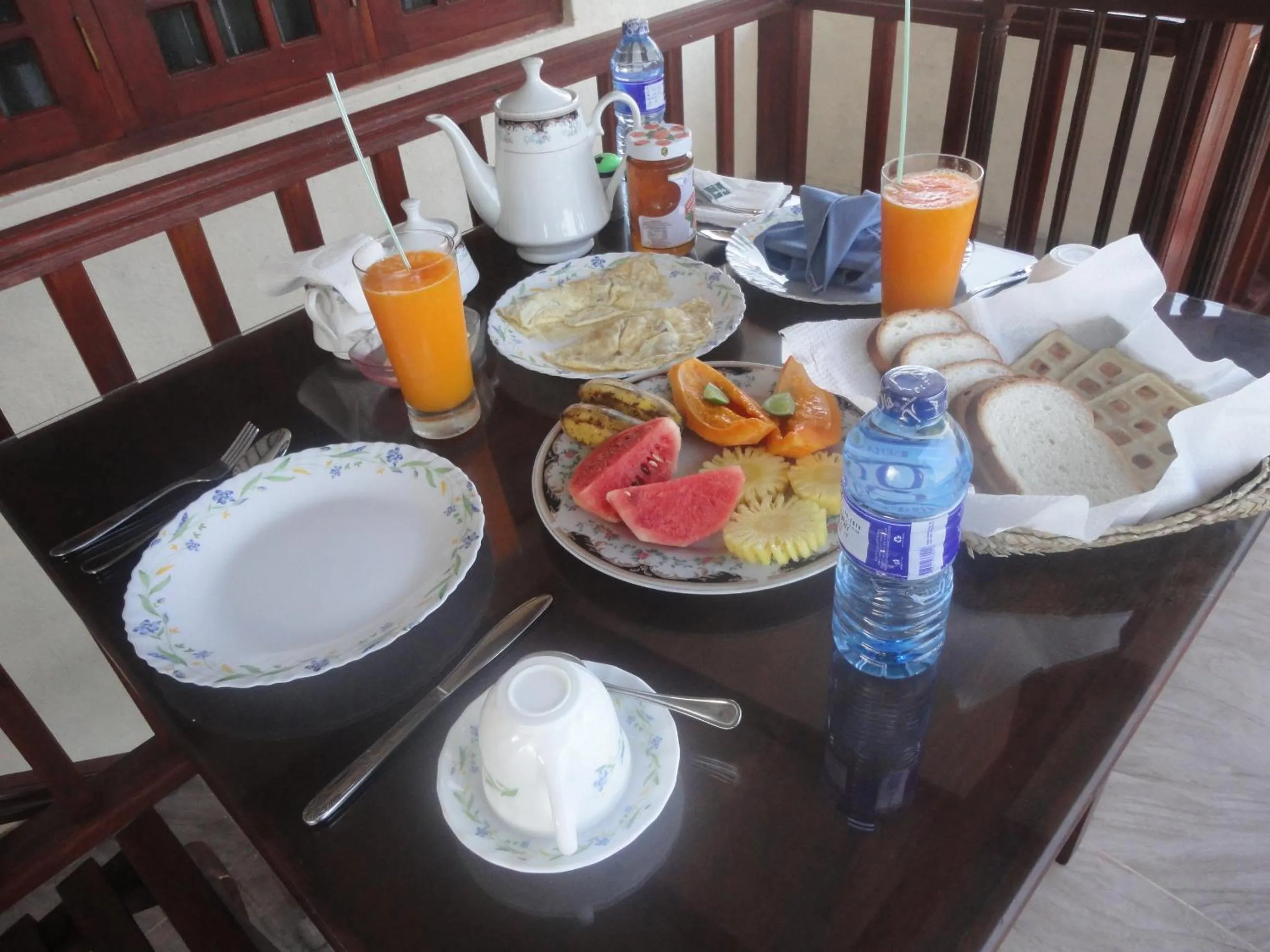 Food and drinks in Sapara River Guest