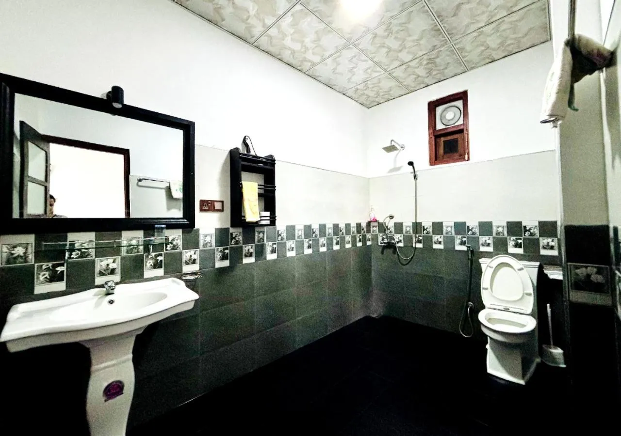 Bathroom in Paraiso Guest House