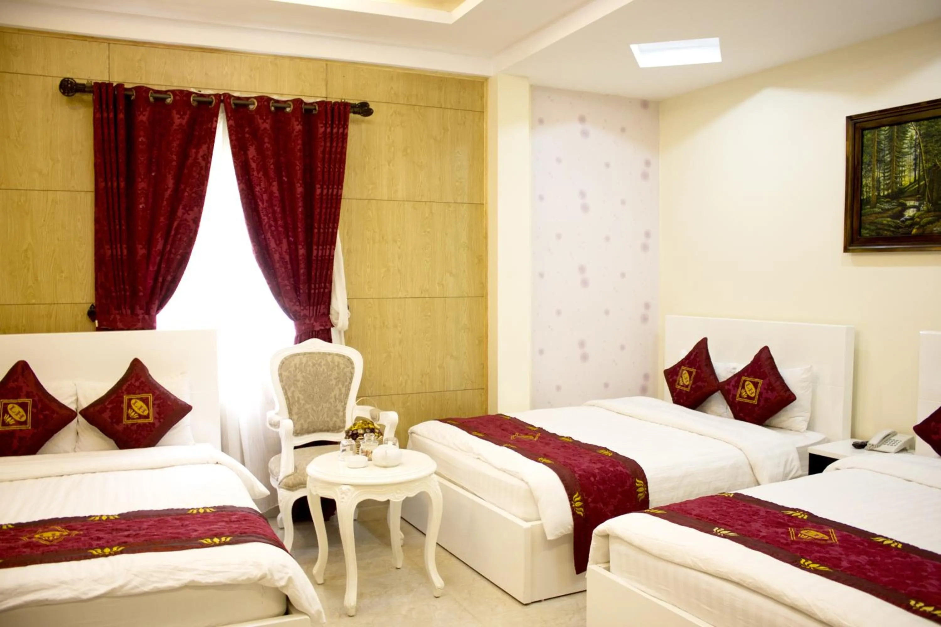 Photo of the whole room in Phước Sơn Hotel