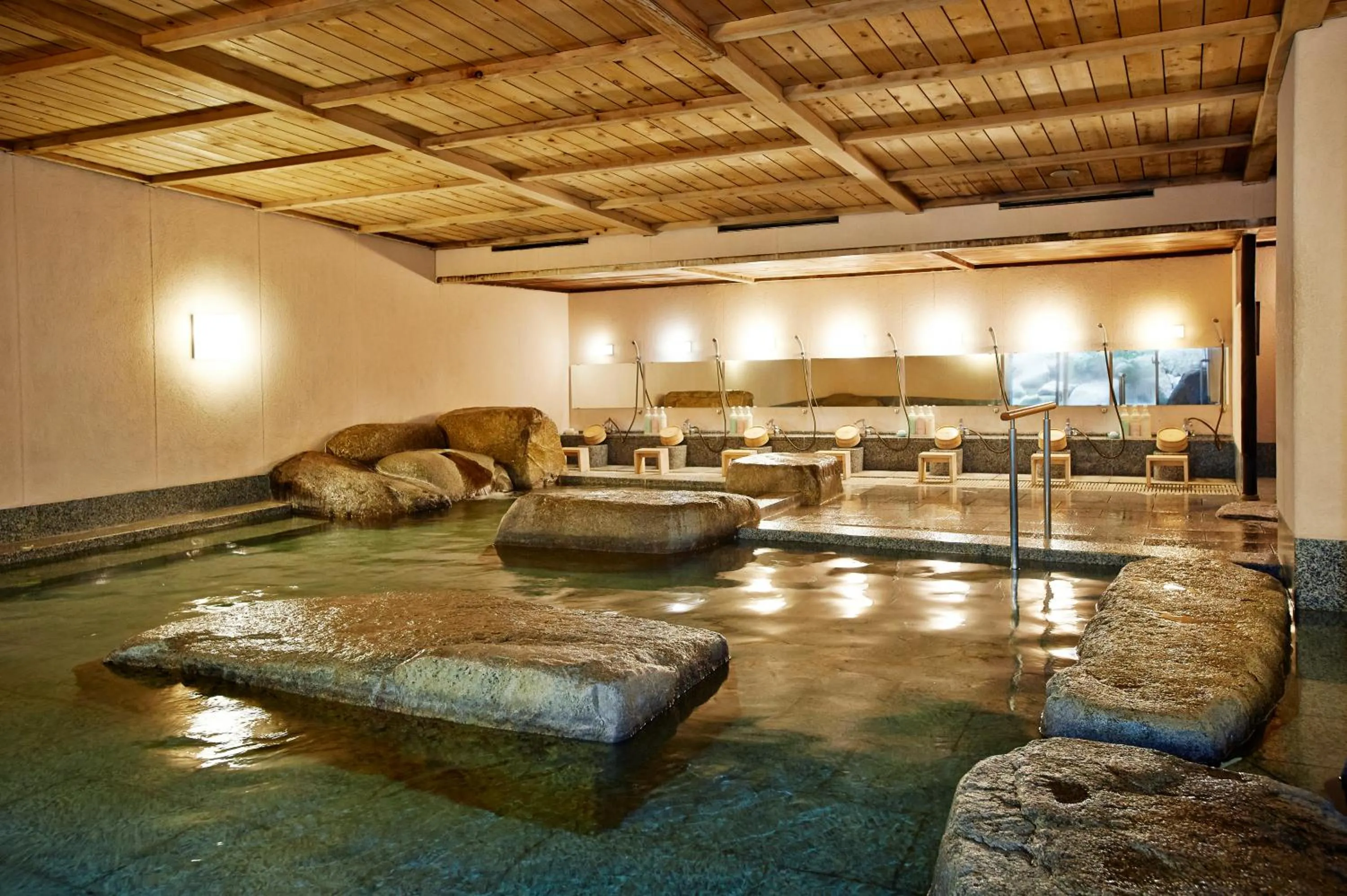 Hot Spring Bath in Yamatoya Honten