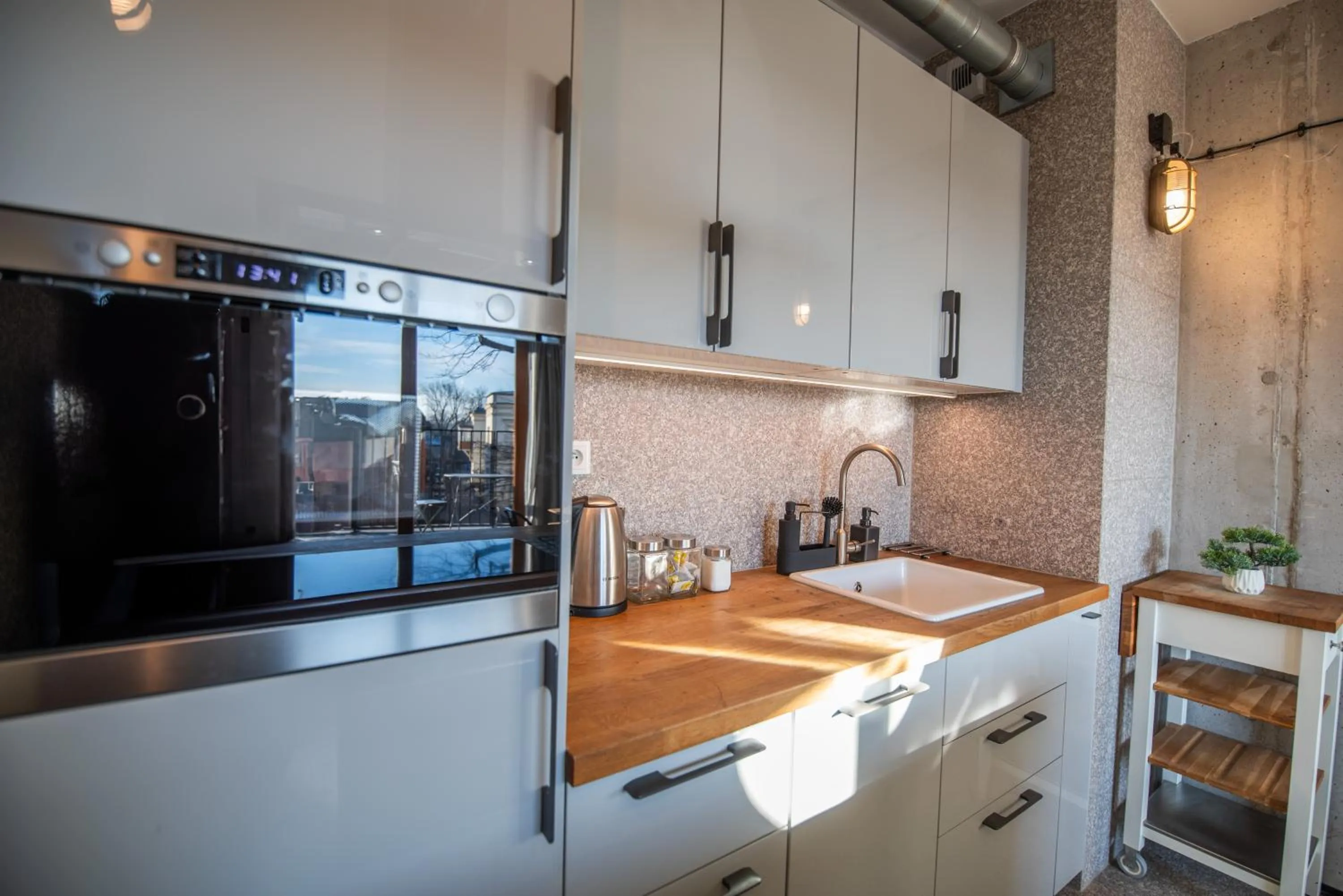 kitchen in City Lights Apartments