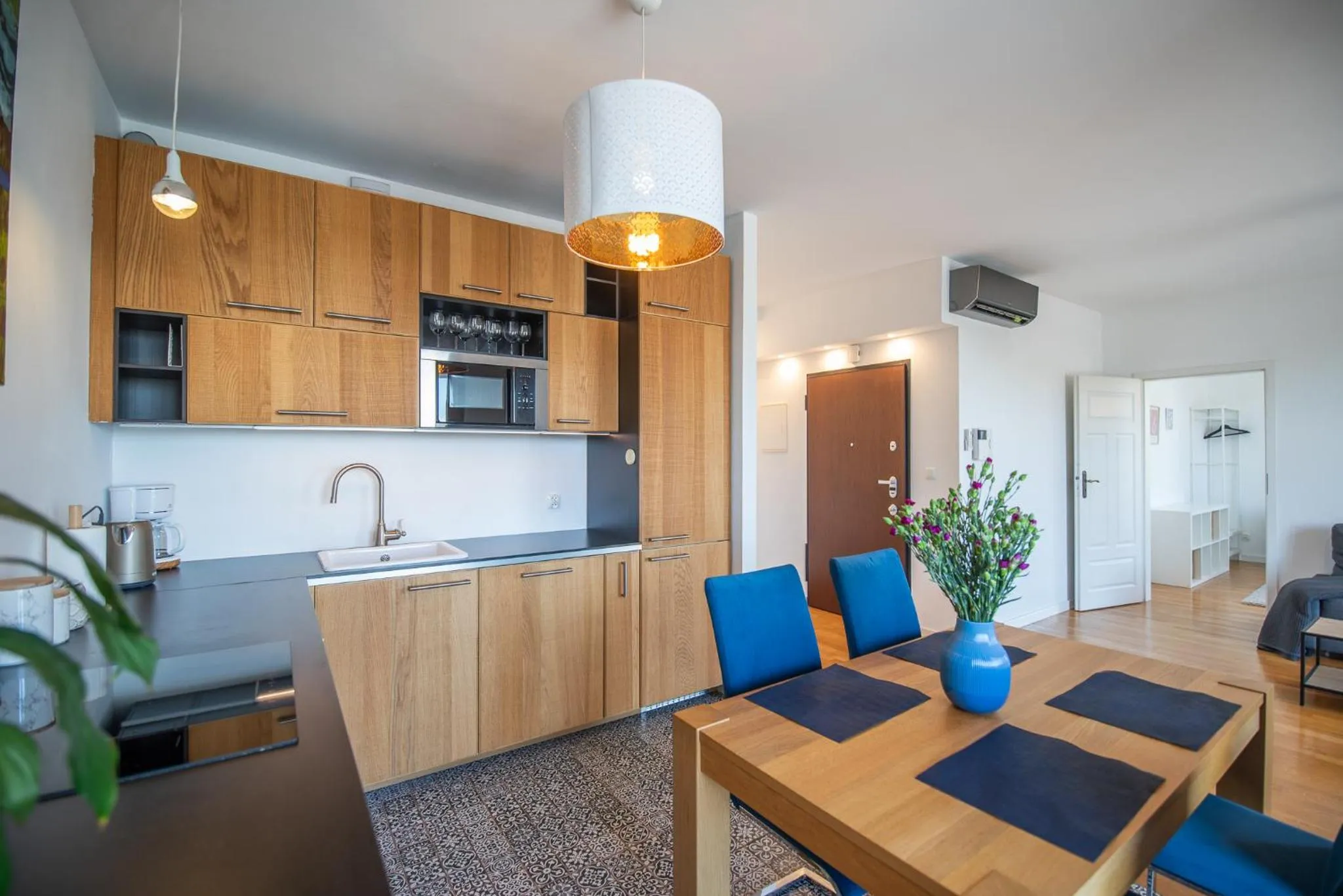 kitchen in City Lights Apartments