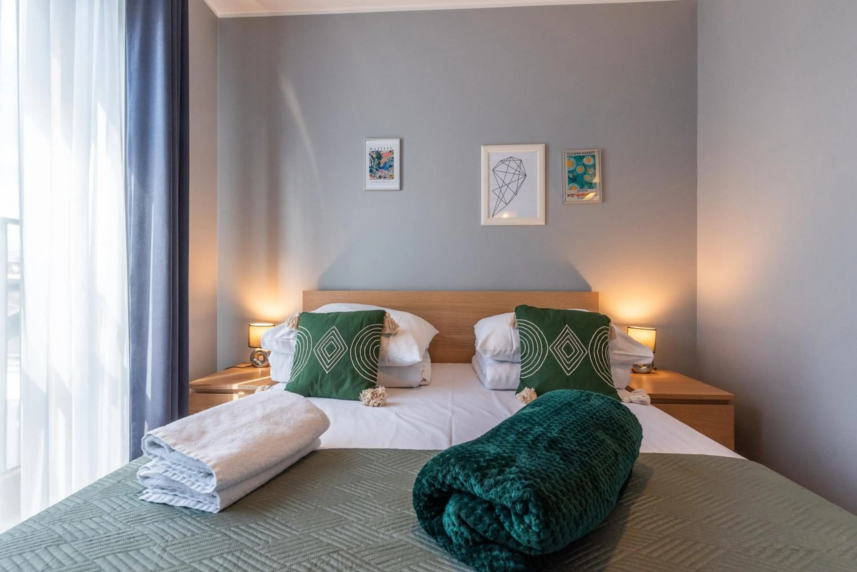 Bed in City Lights Apartments