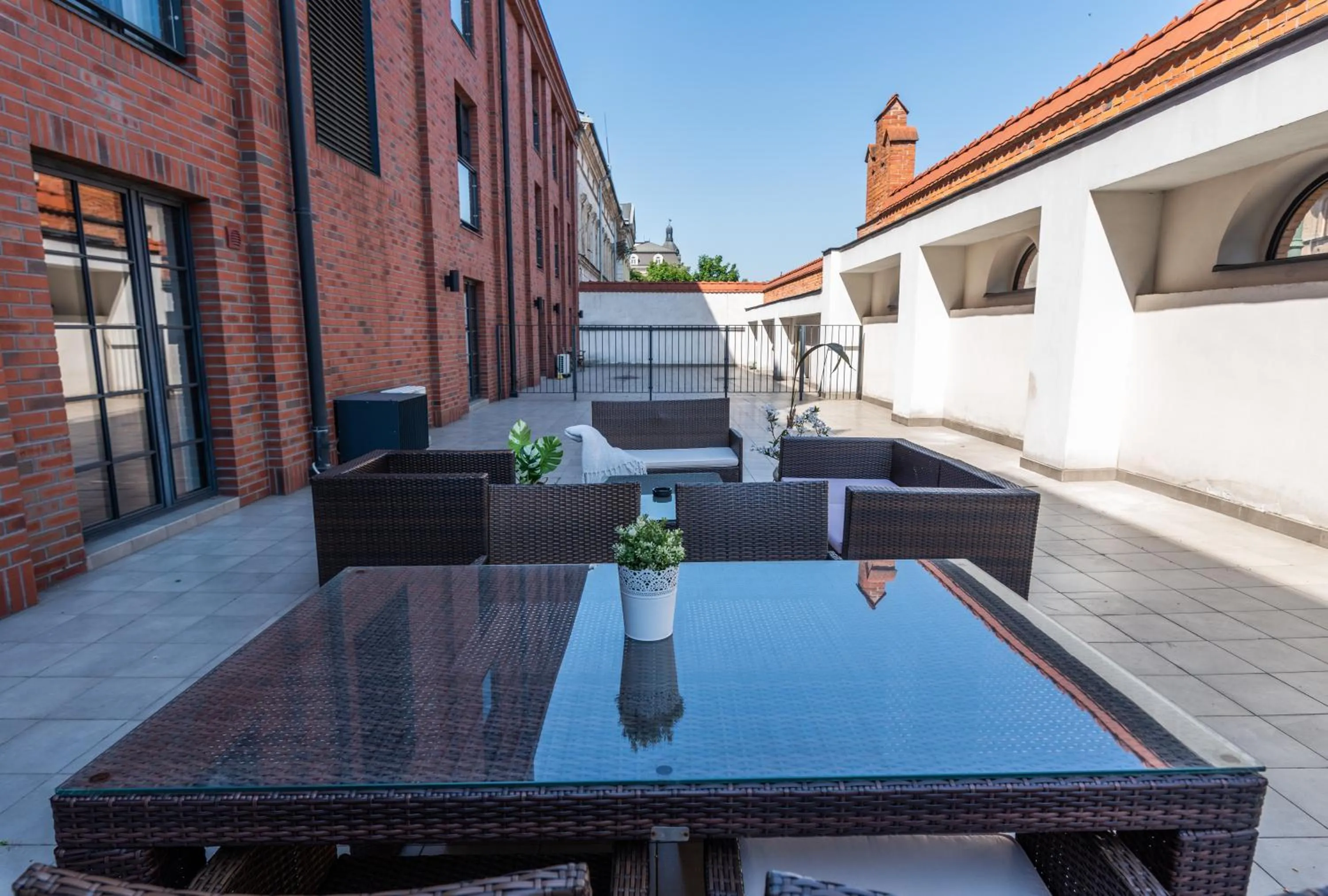 Balcony/Terrace in City Lights Apartments