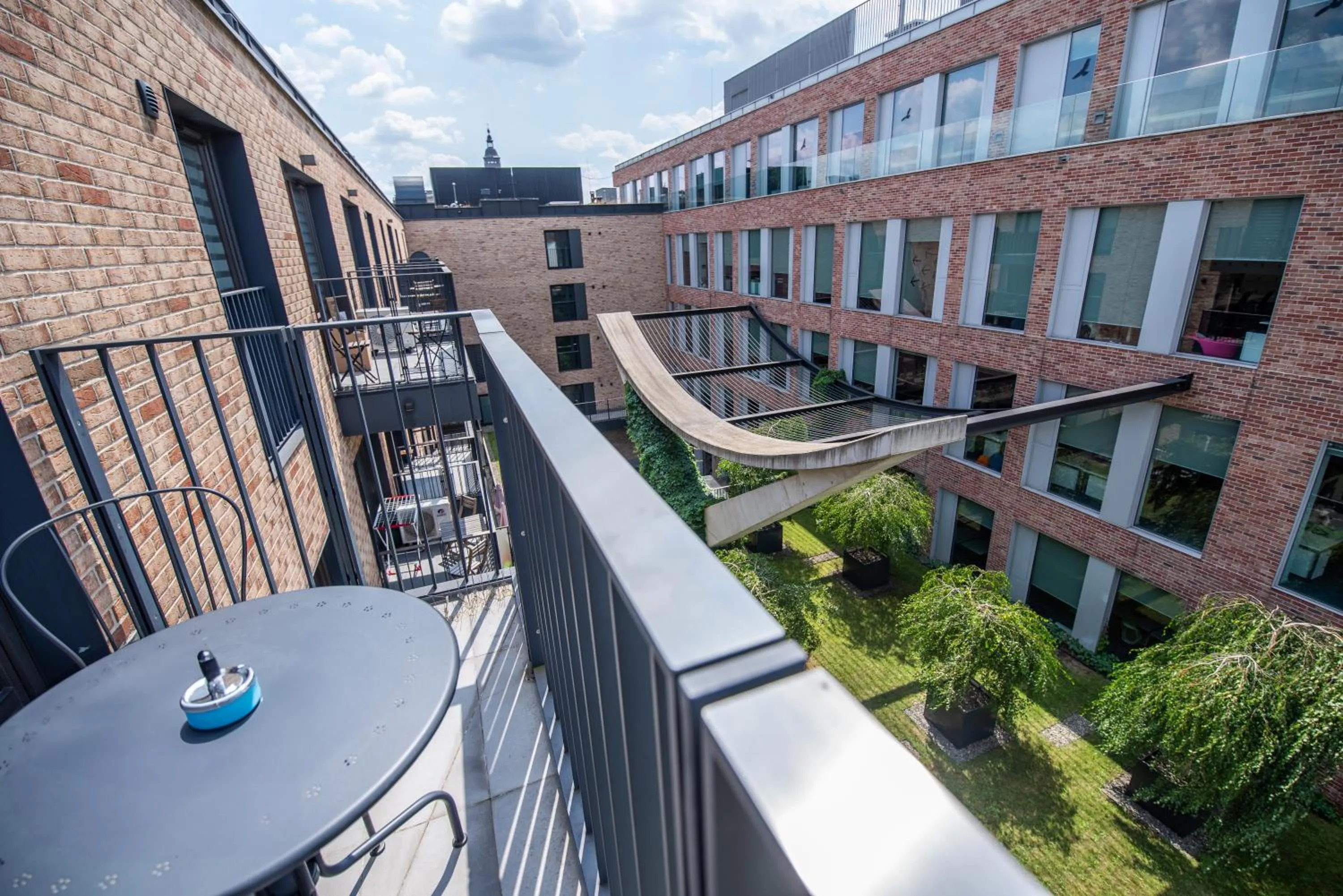 Balcony/Terrace in City Lights Apartments