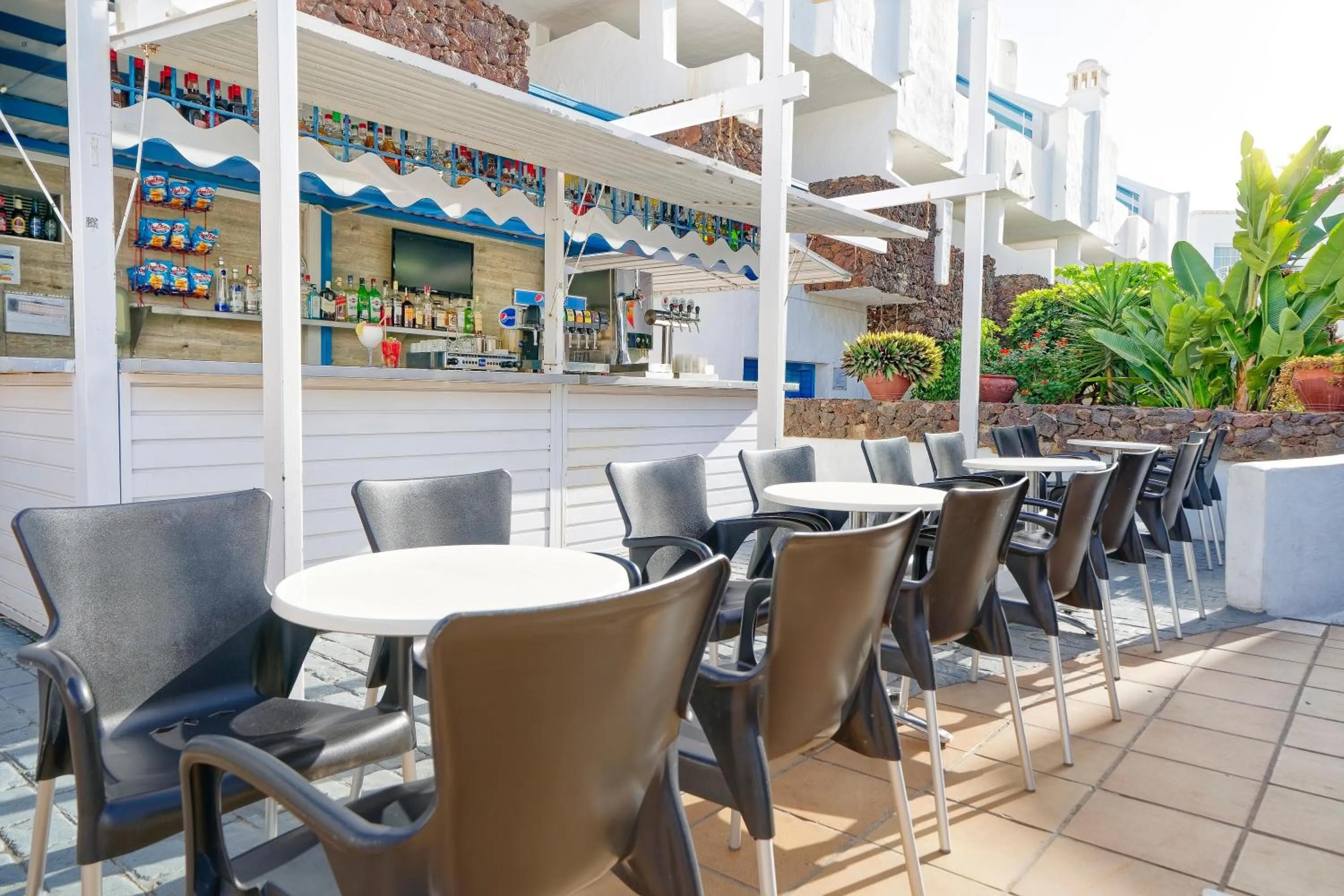 Lounge or bar in LABRANDA Bahía Fañabé & Villas