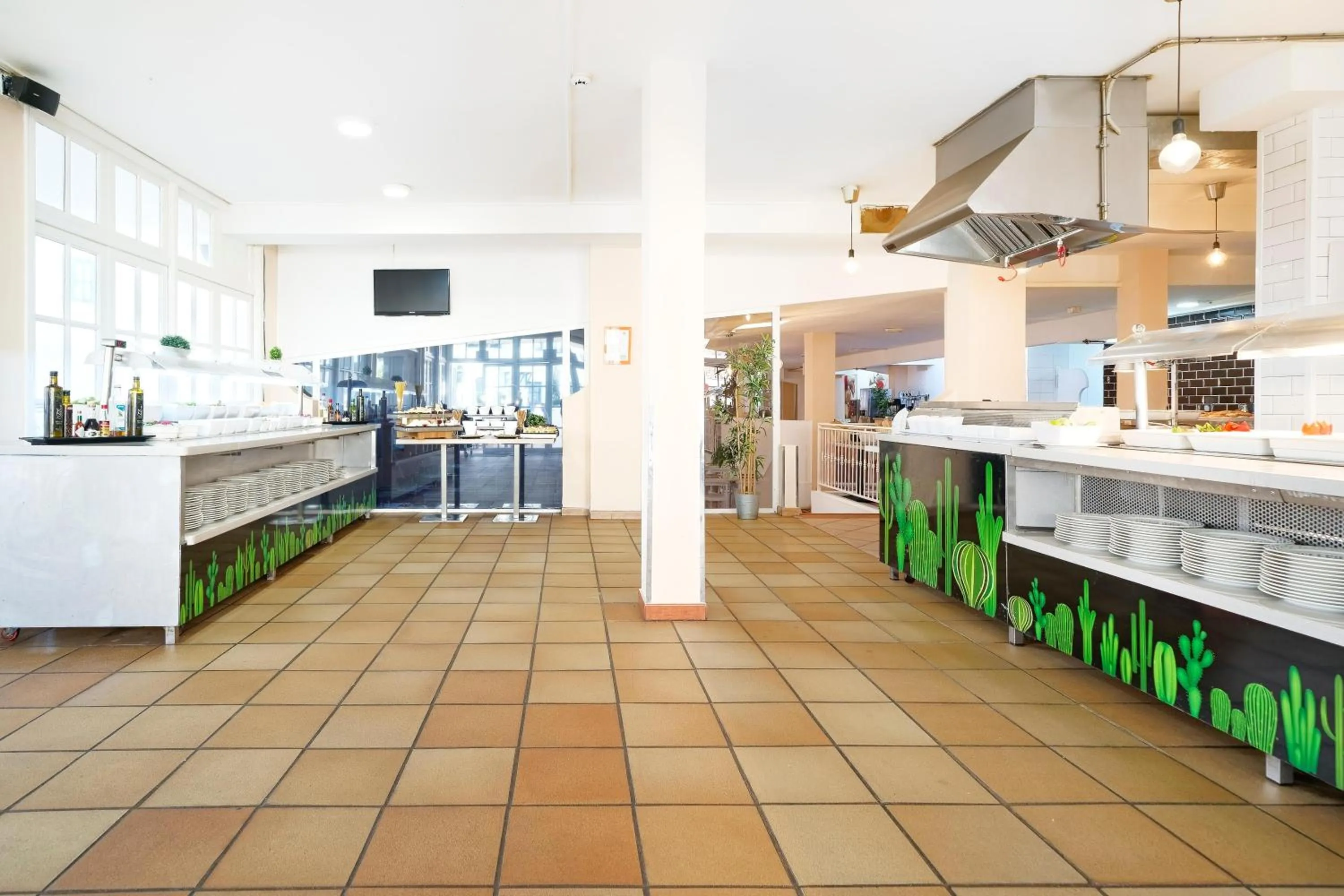 Restaurant/places to eat in LABRANDA Bahía Fañabé & Villas