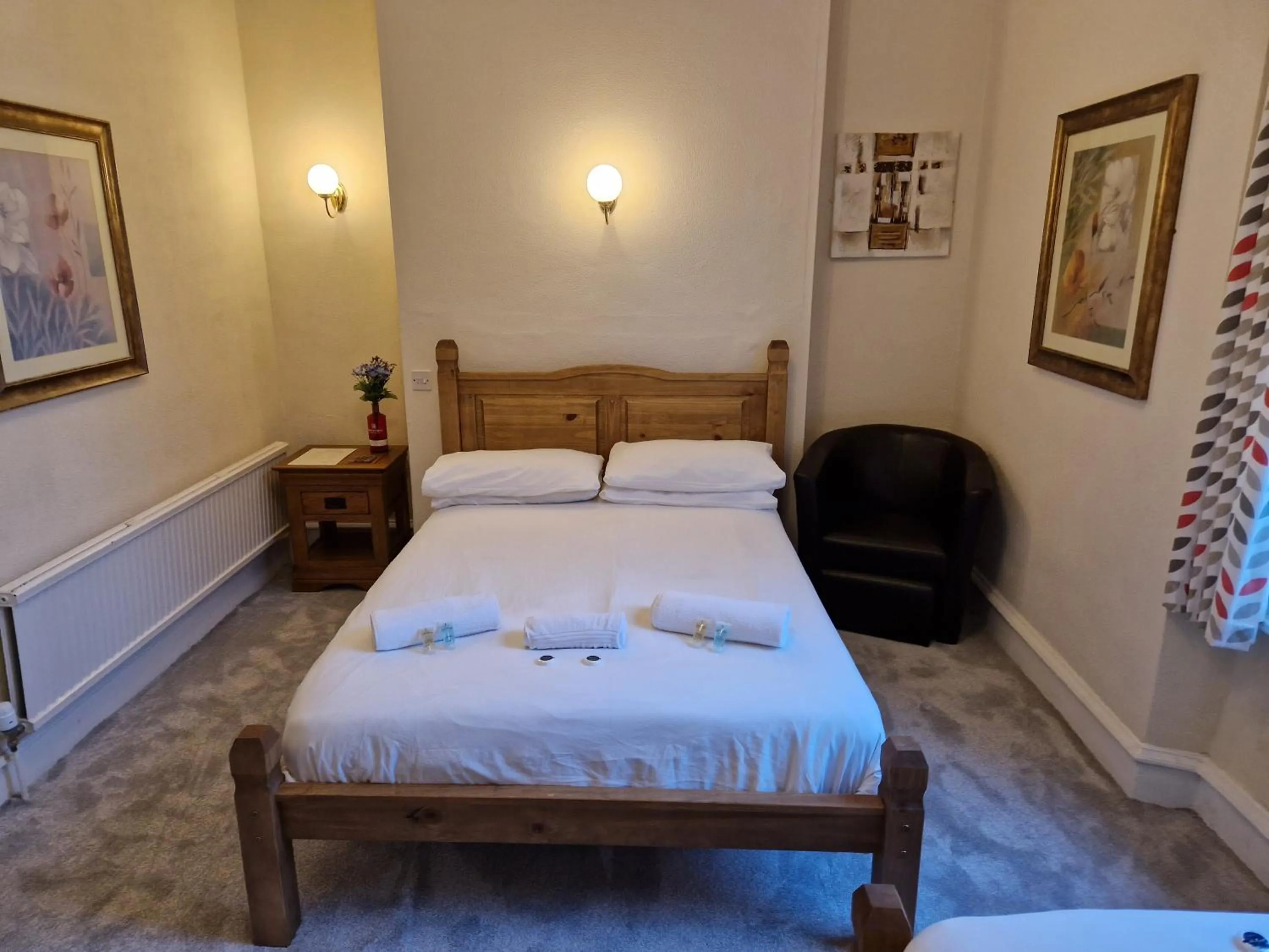Bed in The Menai Hotel and Bar