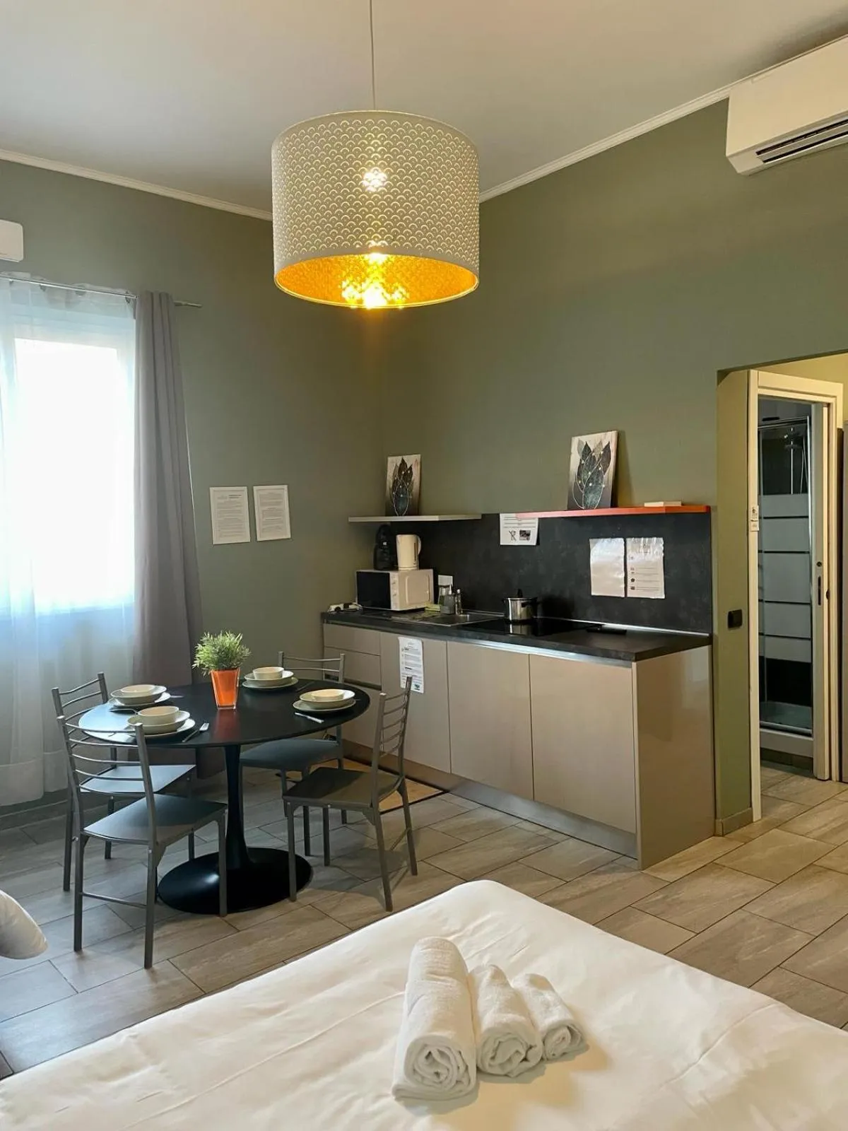 Kitchen or kitchenette, Bed in Bnbook Residence La Red