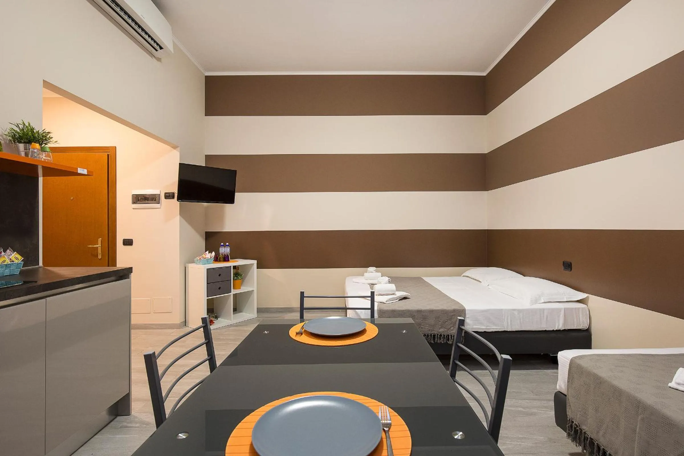 Photo of the whole room, Bed in Bnbook Residence La Red