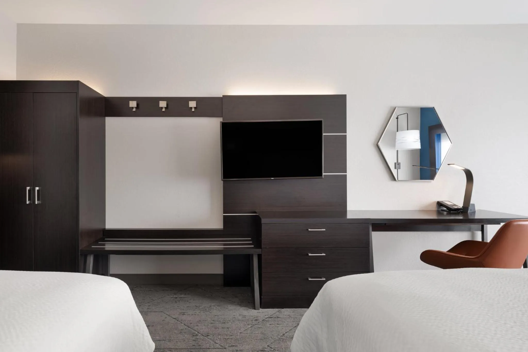 Photo of the whole room, Bed in Holiday Inn Express & Suites West Memphis by IHG