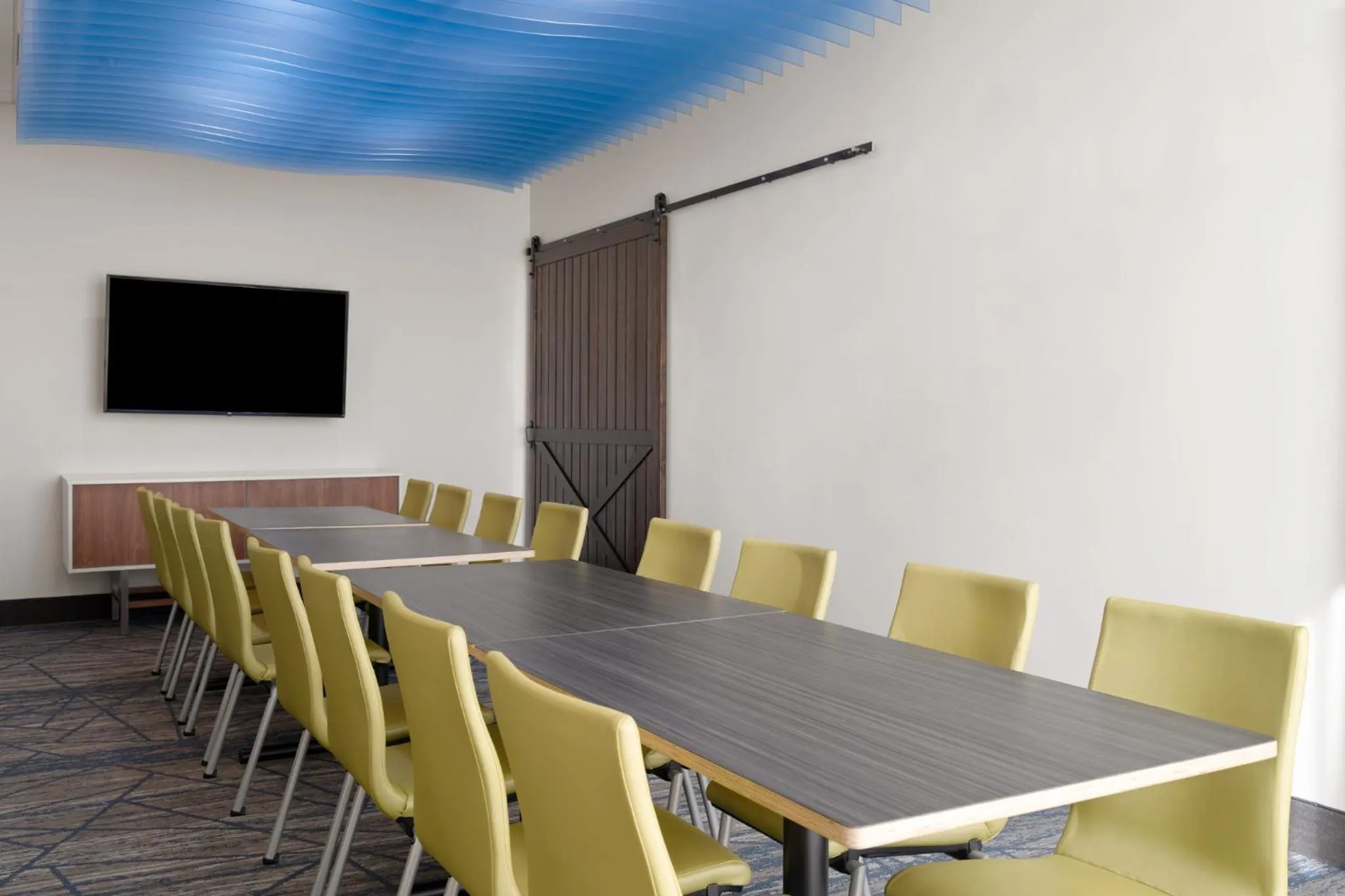 Meeting/conference room in Holiday Inn Express & Suites West Memphis by IHG