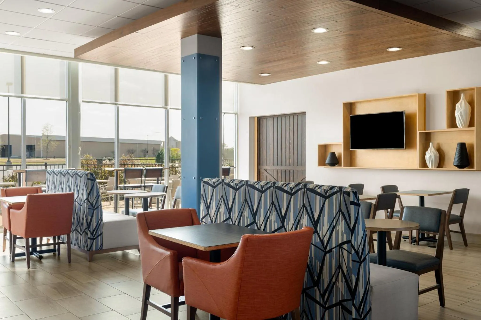 Breakfast in Holiday Inn Express & Suites West Memphis by IHG