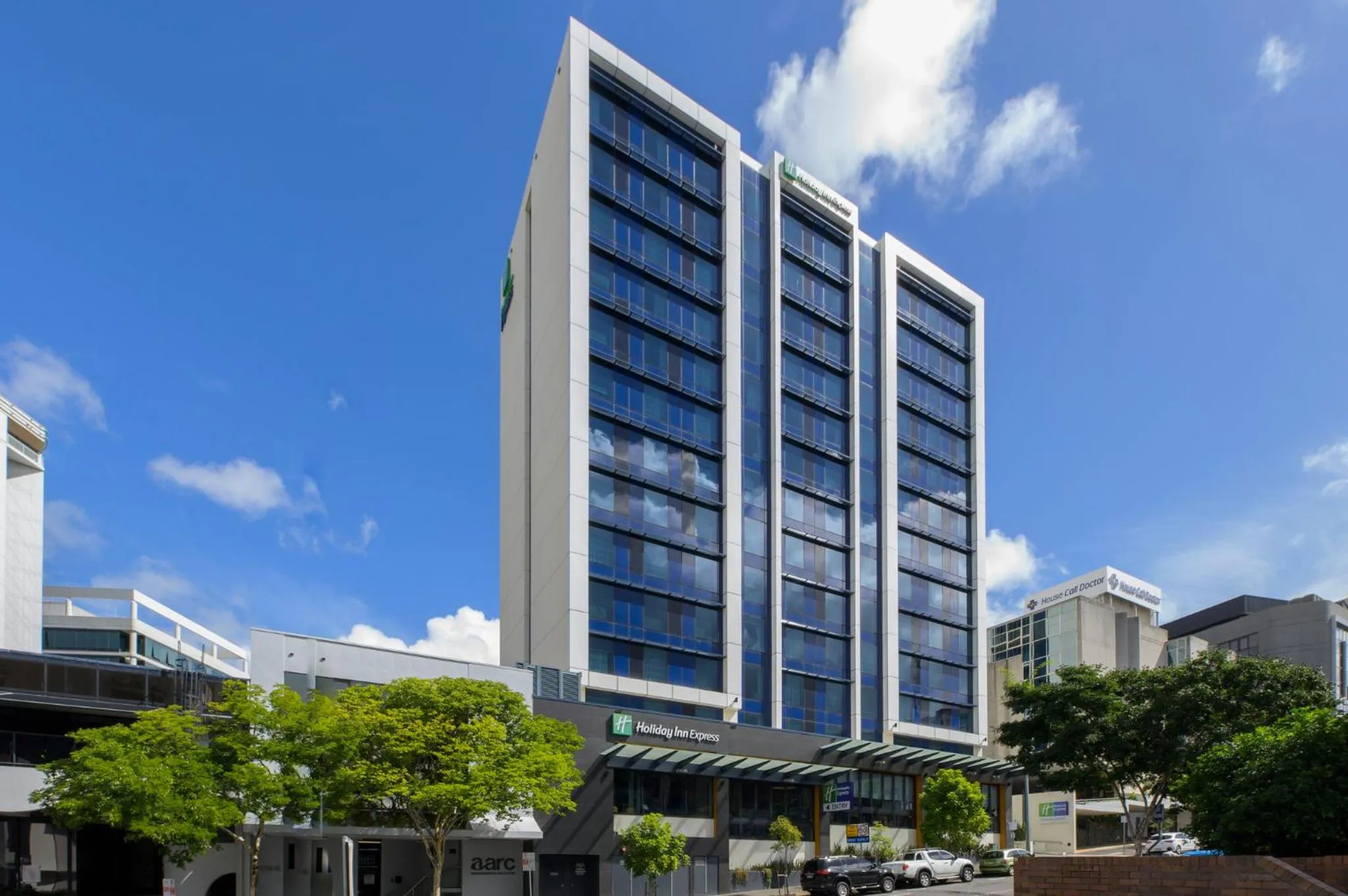 Property building in Holiday Inn Express Brisbane Central by IHG