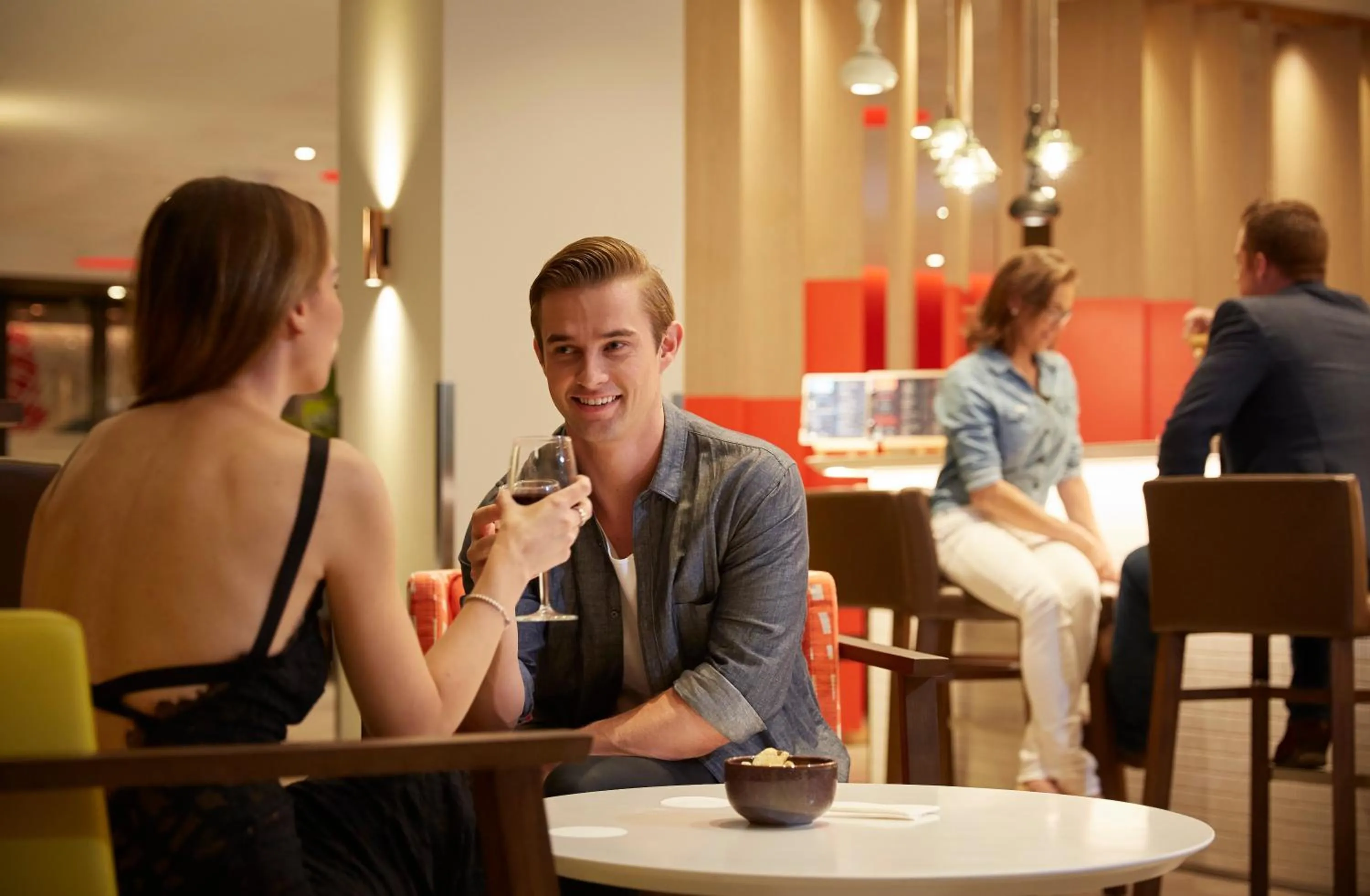 Lounge or bar in Holiday Inn Express Brisbane Central by IHG