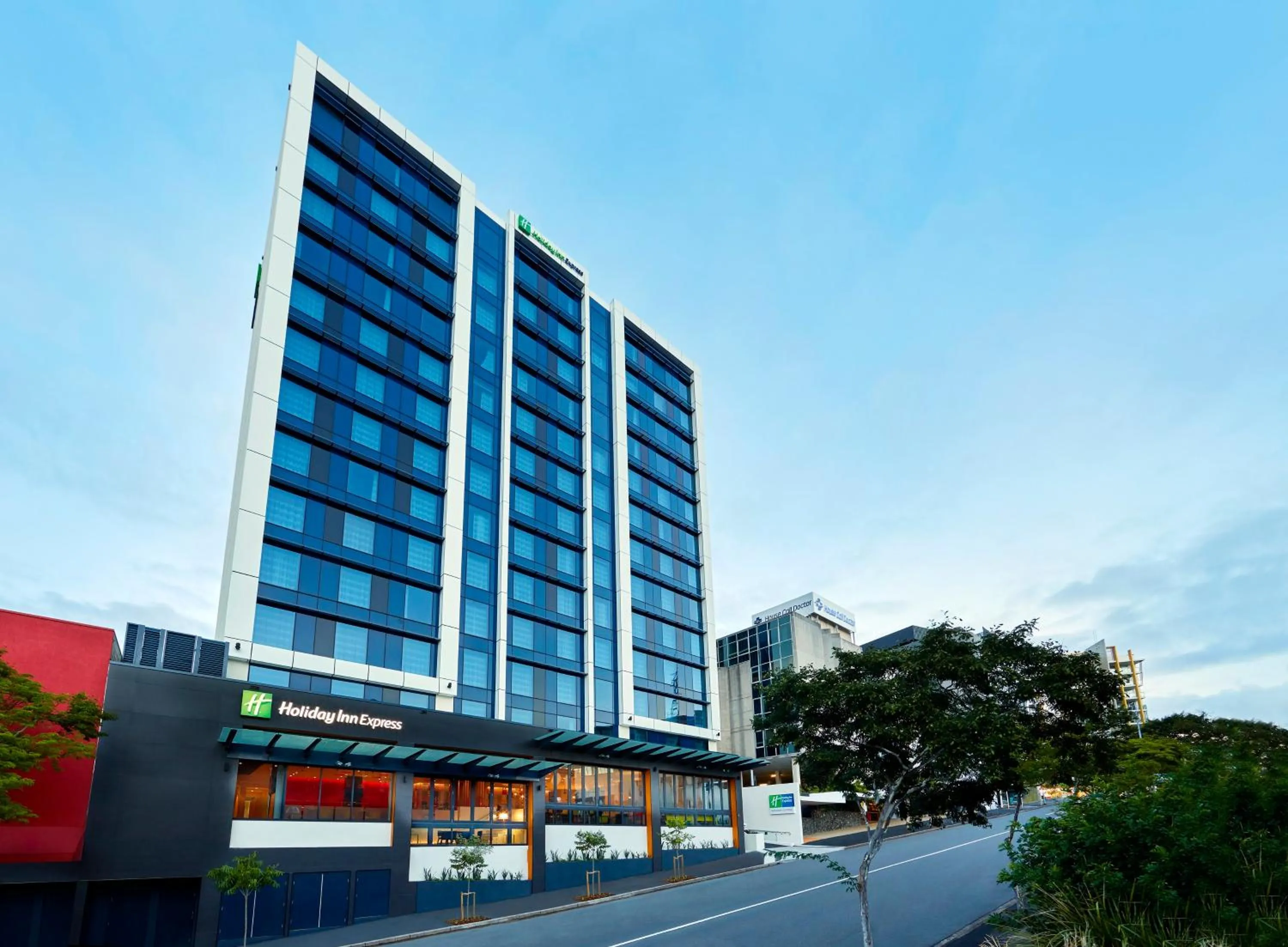 Property building in Holiday Inn Express Brisbane Central by IHG