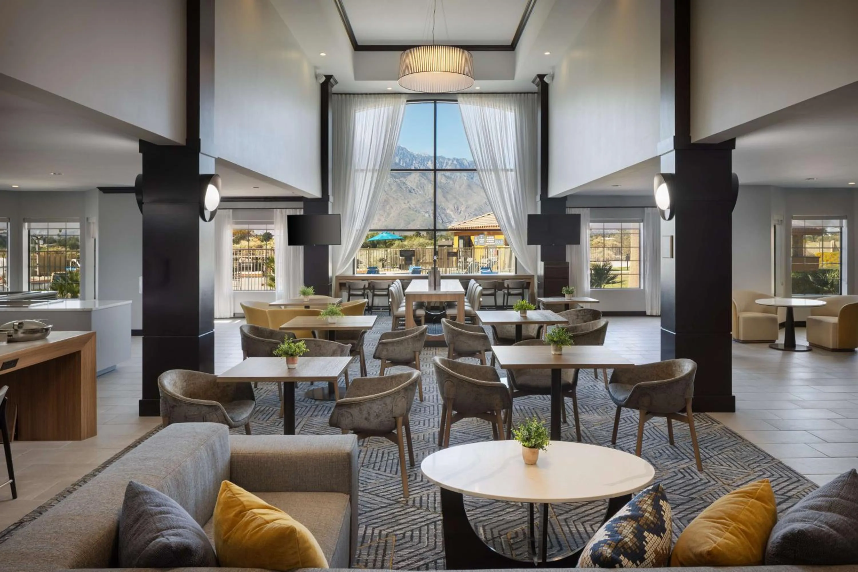 Lobby or reception in Homewood Suites by Hilton Cathedral City Palm Springs