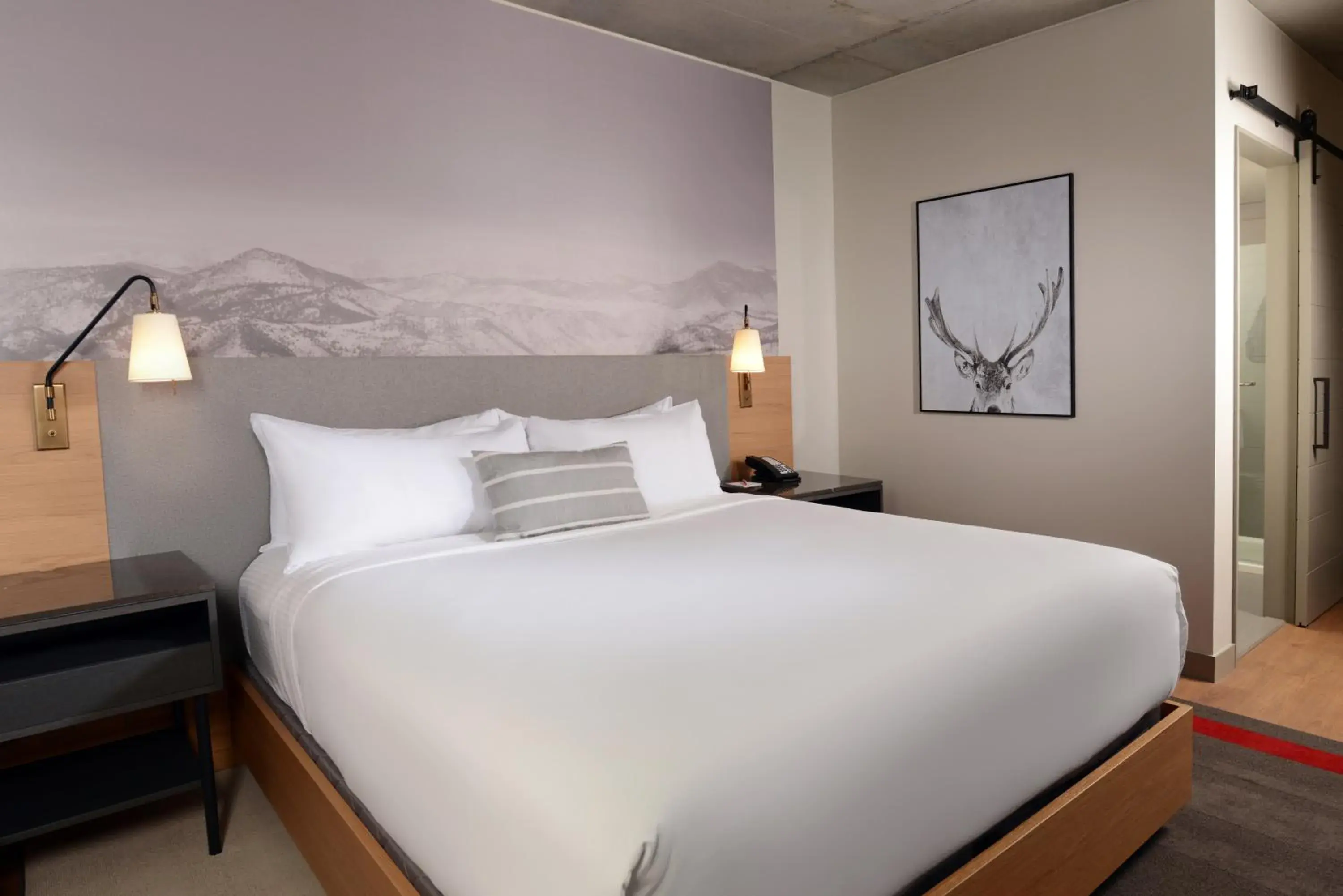 Standard King Room in Hotel Indigo Denver Downtown - Union Station by IHG Standard King Room in Hotel Indigo Denver Downtown - Union Station by IHG