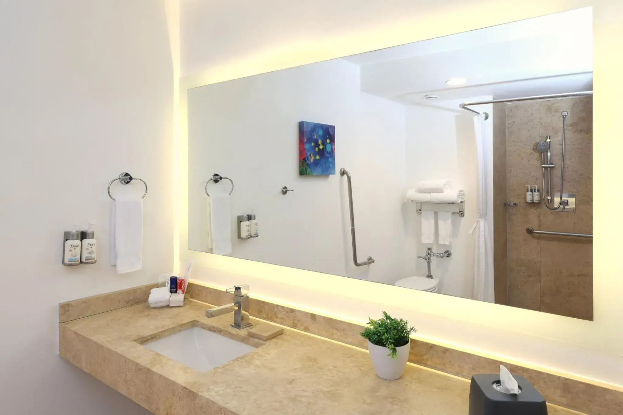 Standard King Room in Holiday Inn Resort Mazatlan by IHG Standard King Room in Holiday Inn Resort Mazatlan by IHG