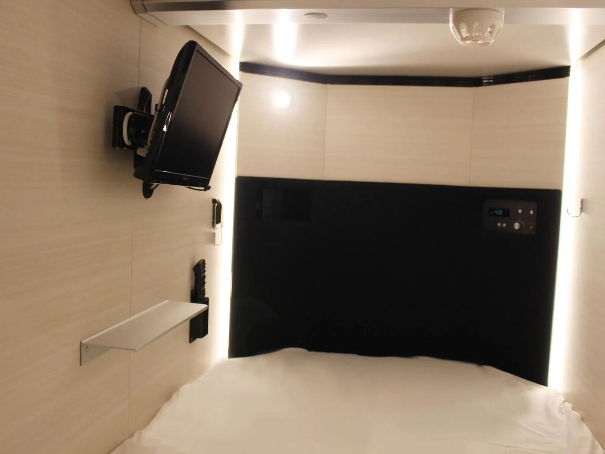 Bed in Calendar Hotel