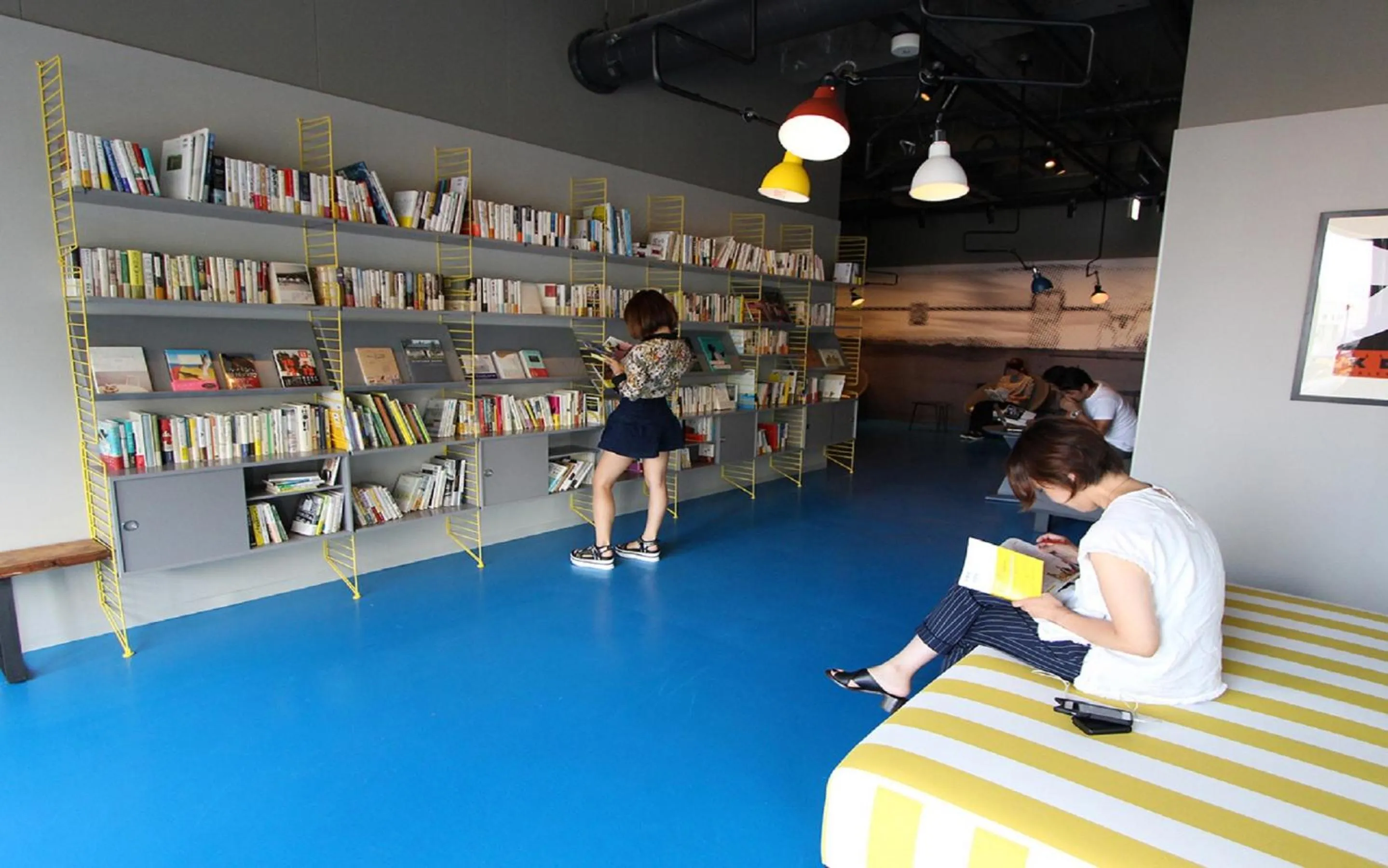 Library in Calendar Hotel