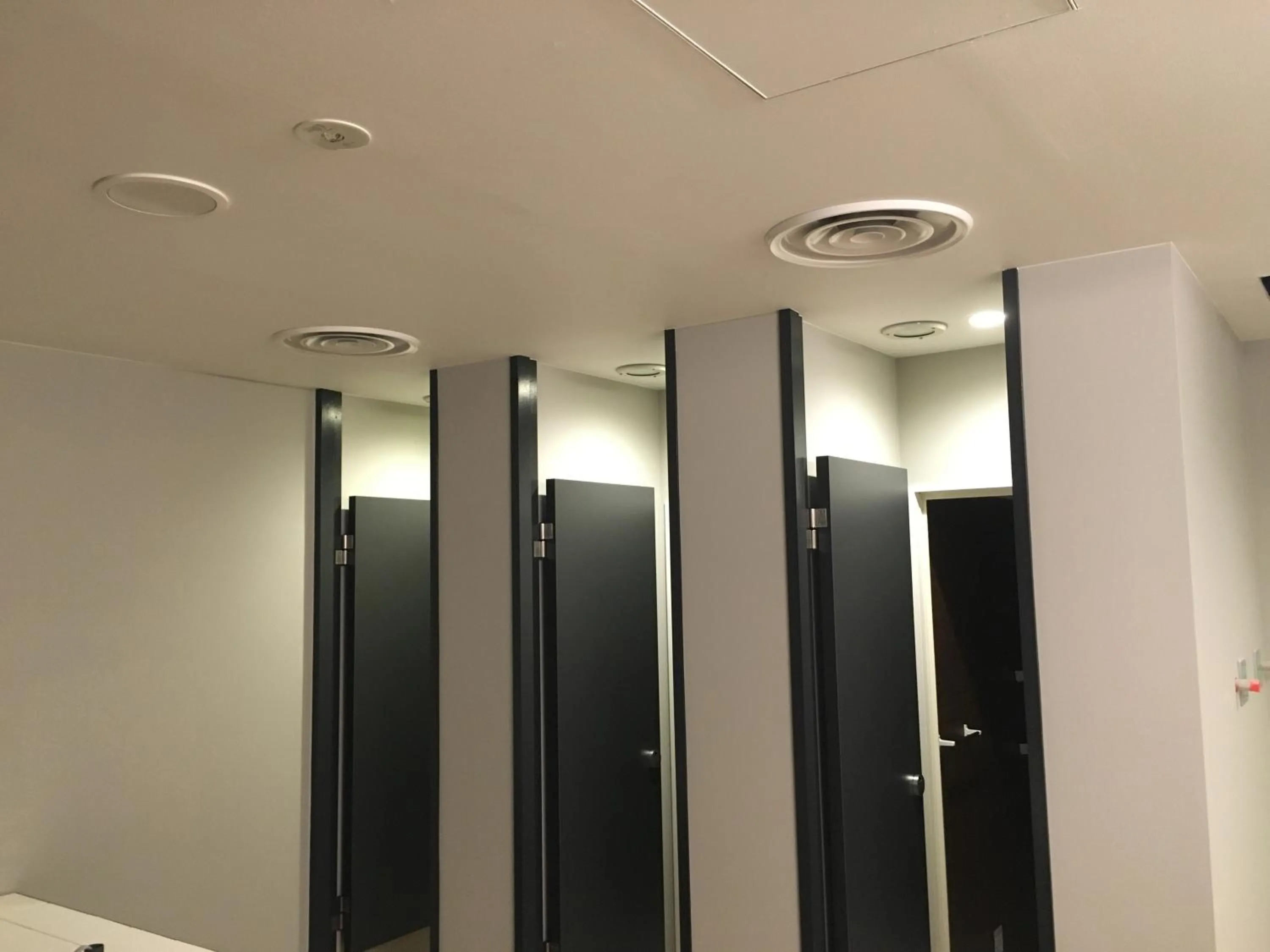 Shower in Calendar Hotel