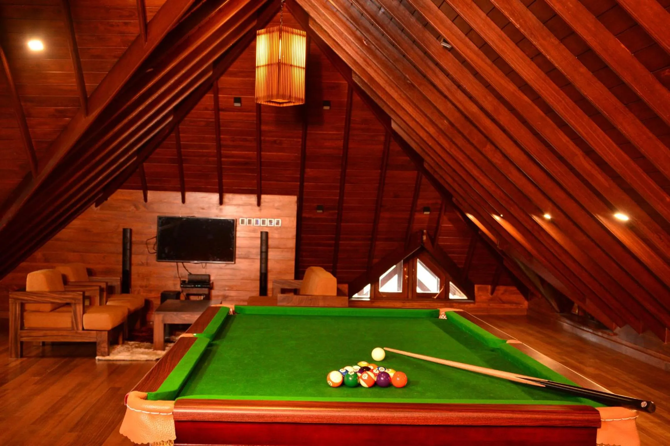 Billiard in Villa Mount Royal