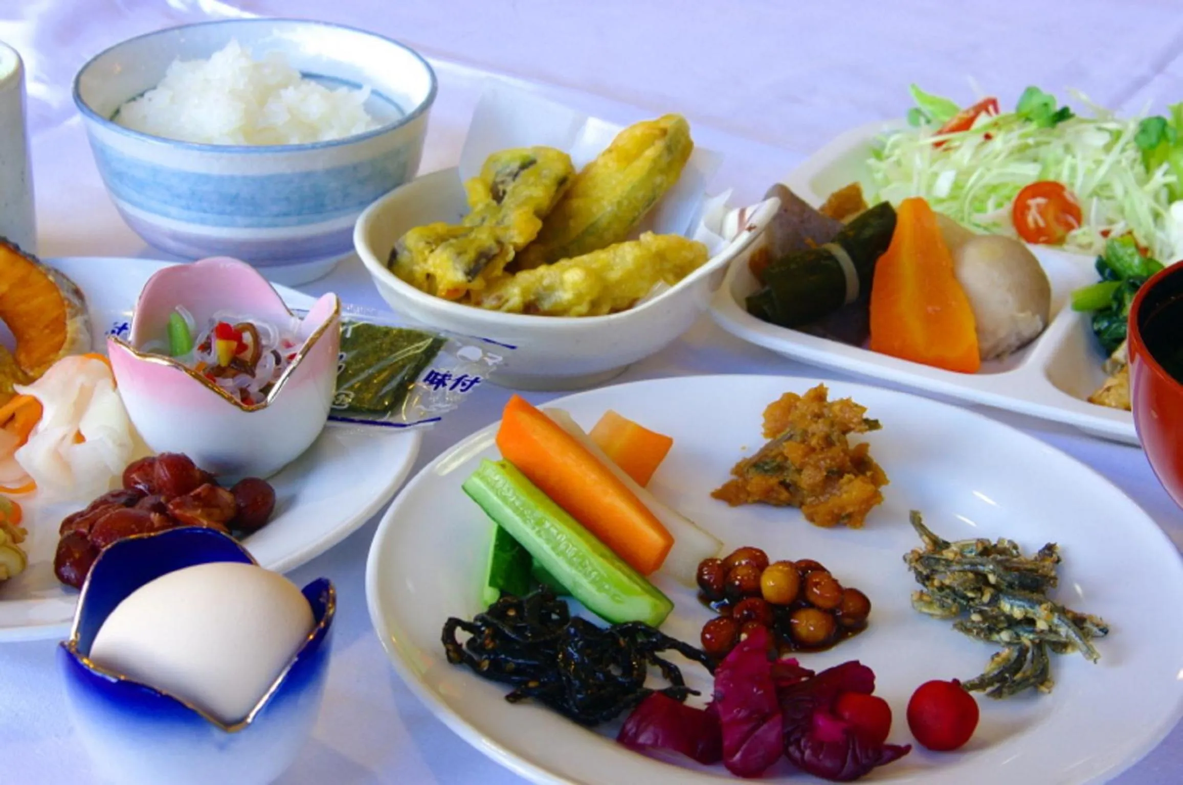 Asian breakfast in Hotel Crown Hills Nakamura