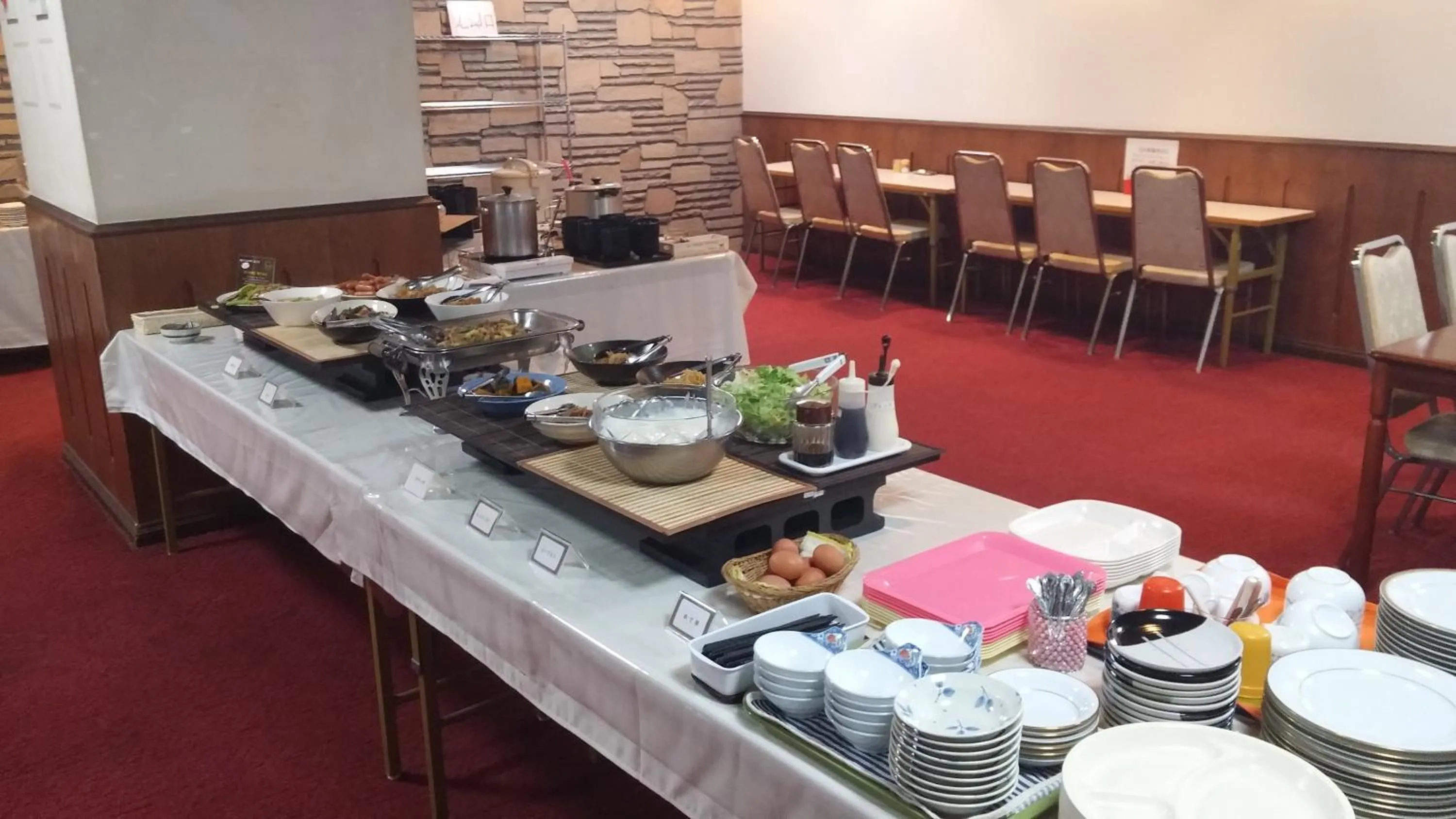 Food and drinks in HOTEL CROWN HILLS FUJINOMIYA