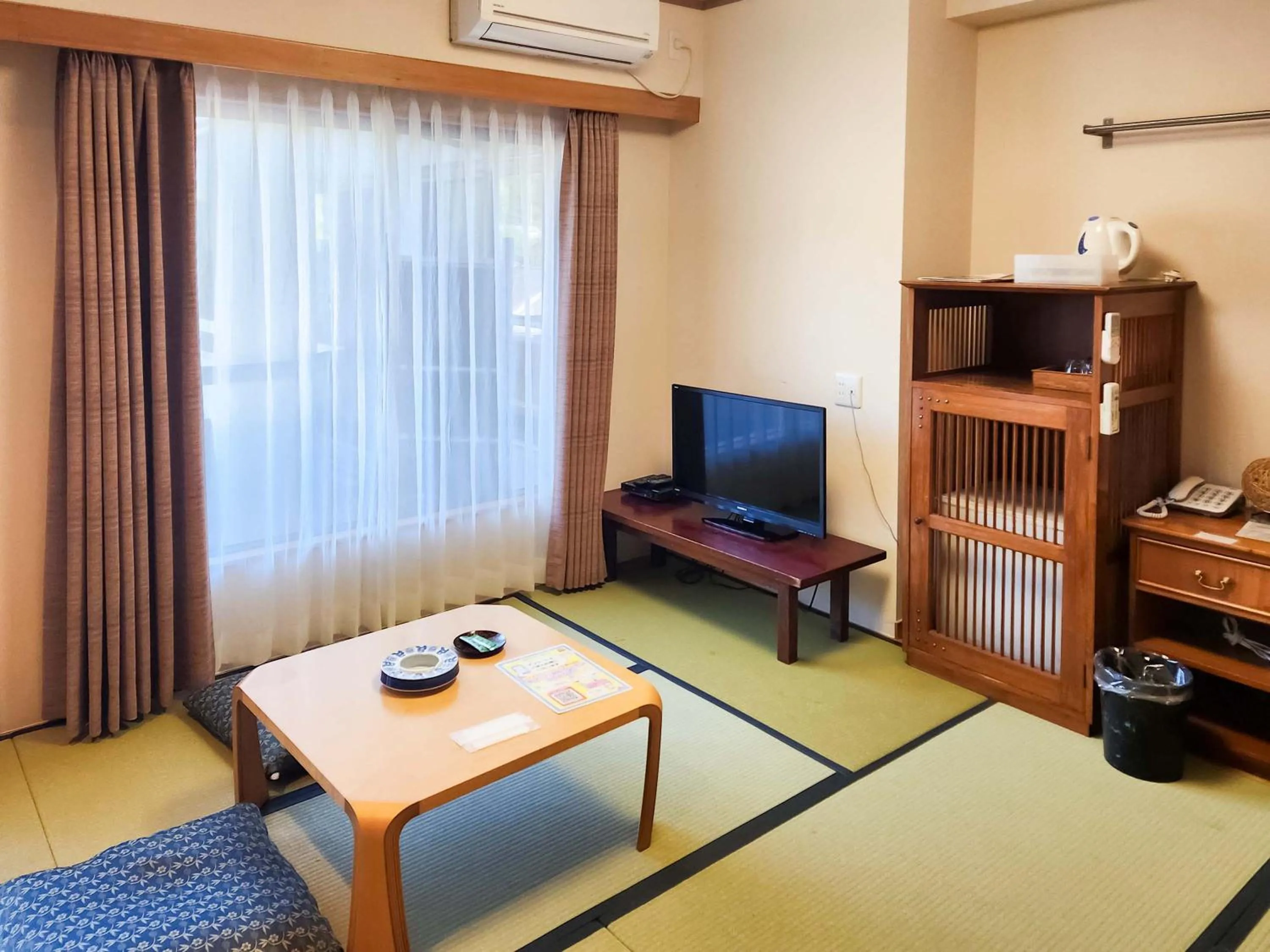 Photo of the whole room in Breezbay Shuzenji Hotel