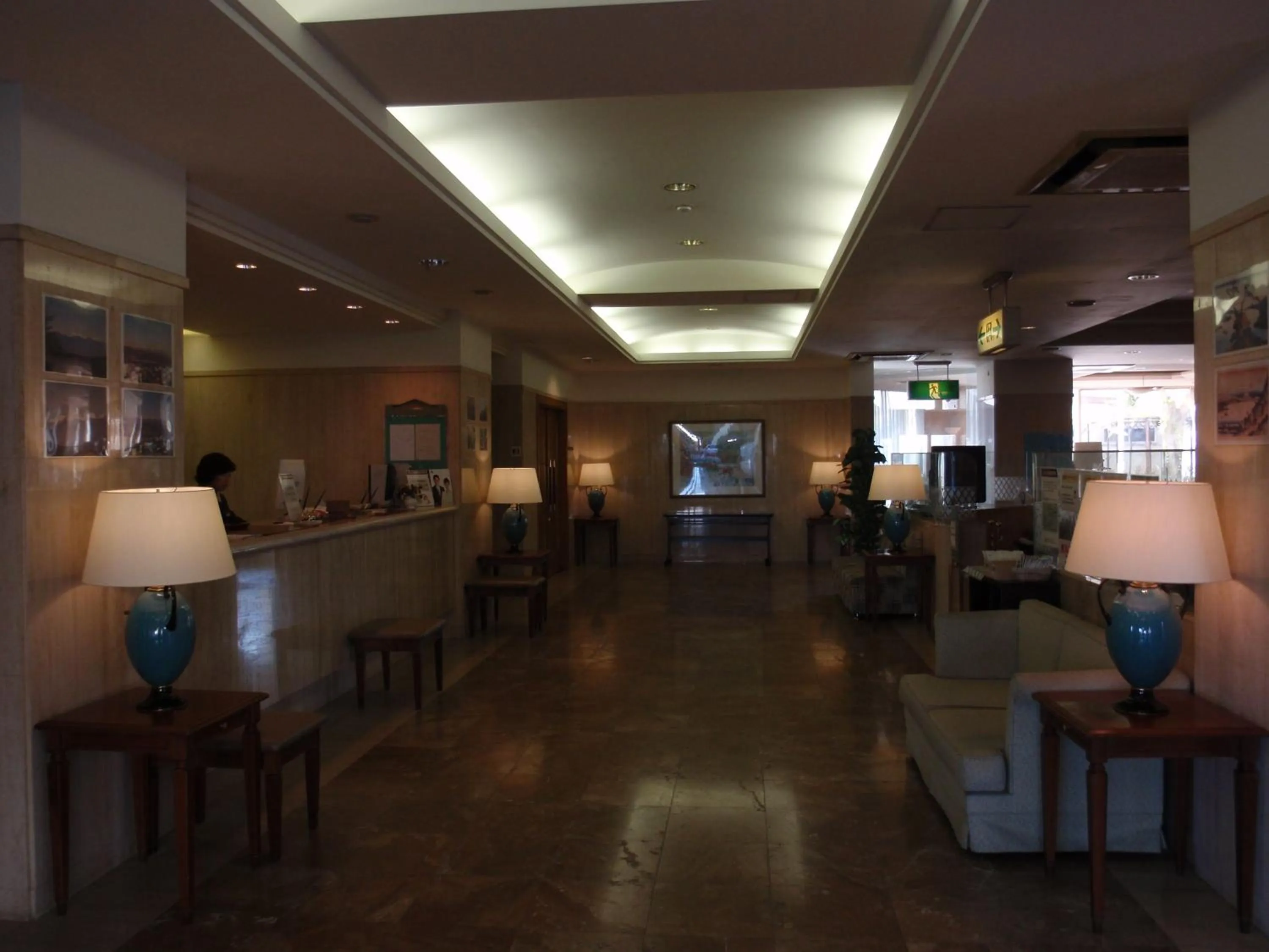 Lobby or reception in Hotel Crown Hills Okaya