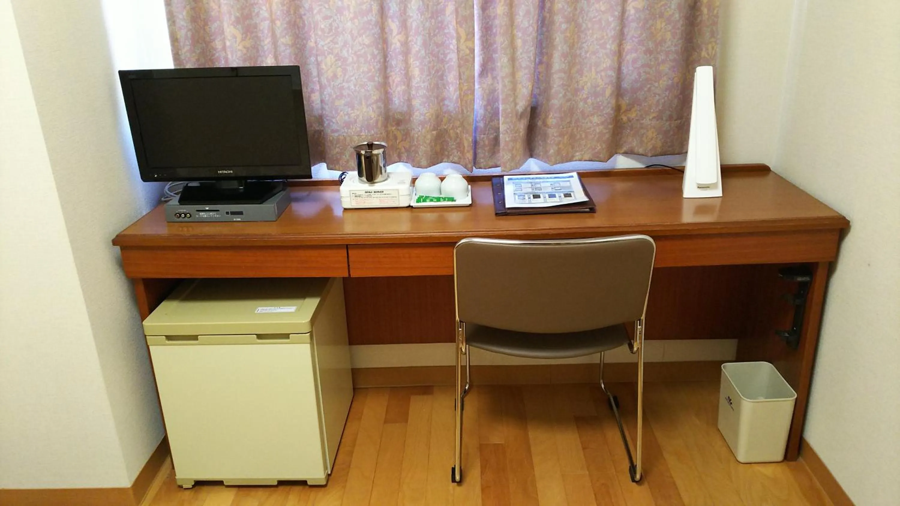 Photo of the whole room in New Central Hotel Katsuta