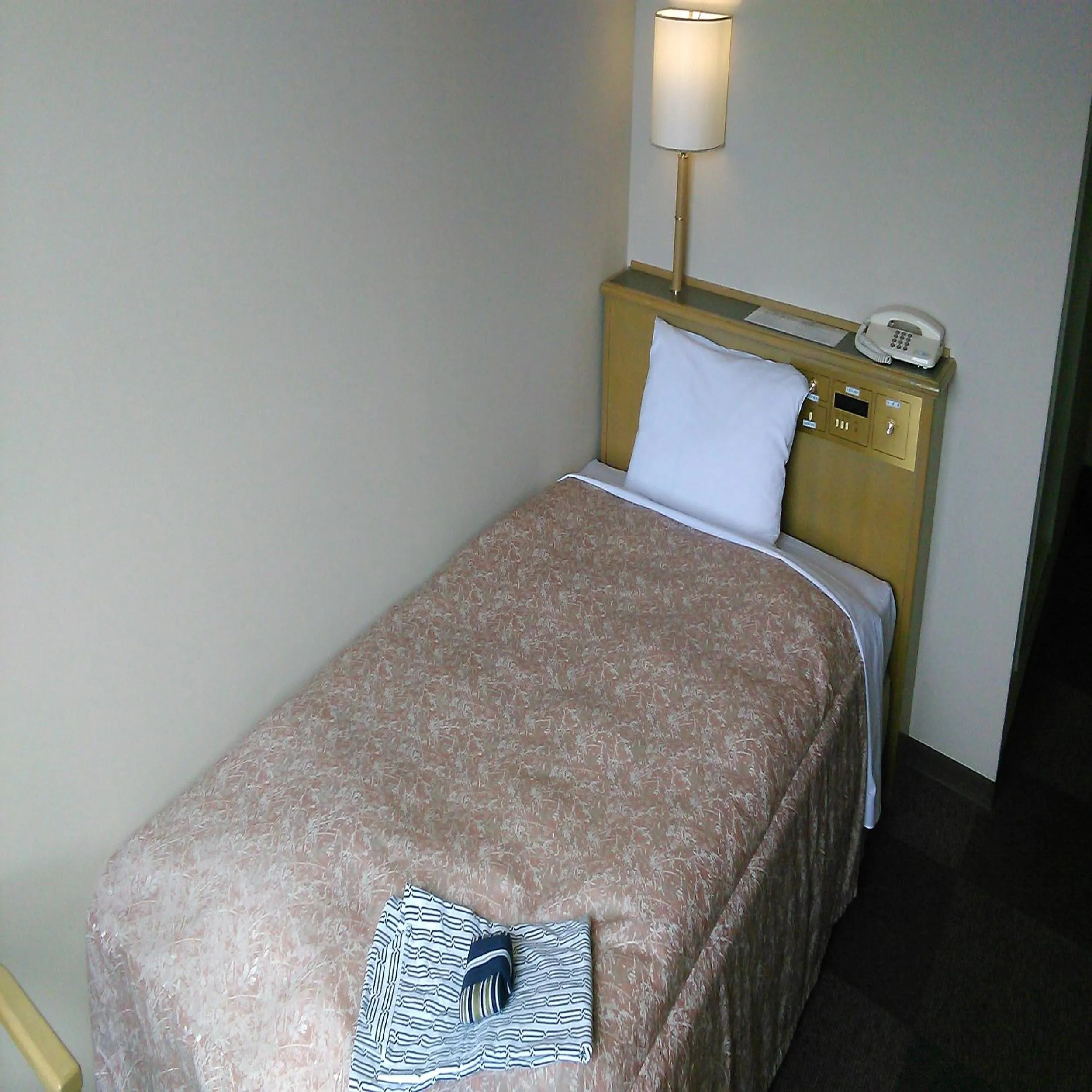 Bed in Hotel Crown Hills Takefu