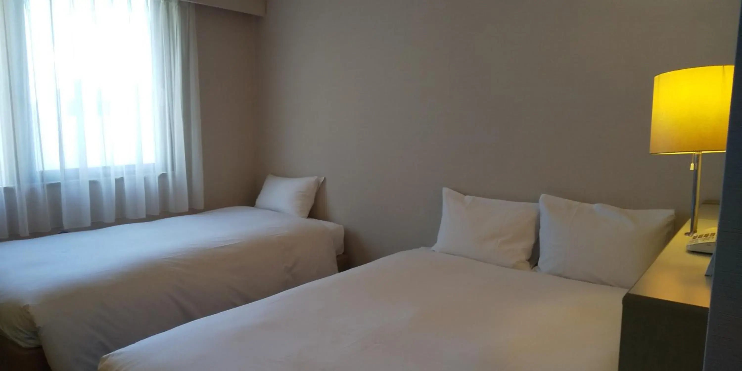 Double Room - single occupancy - Non-Smoking in Hotel Crown Hills Sagamihara Double Room - single occupancy - Non-Smoking in Hotel Crown Hills Sagamihara