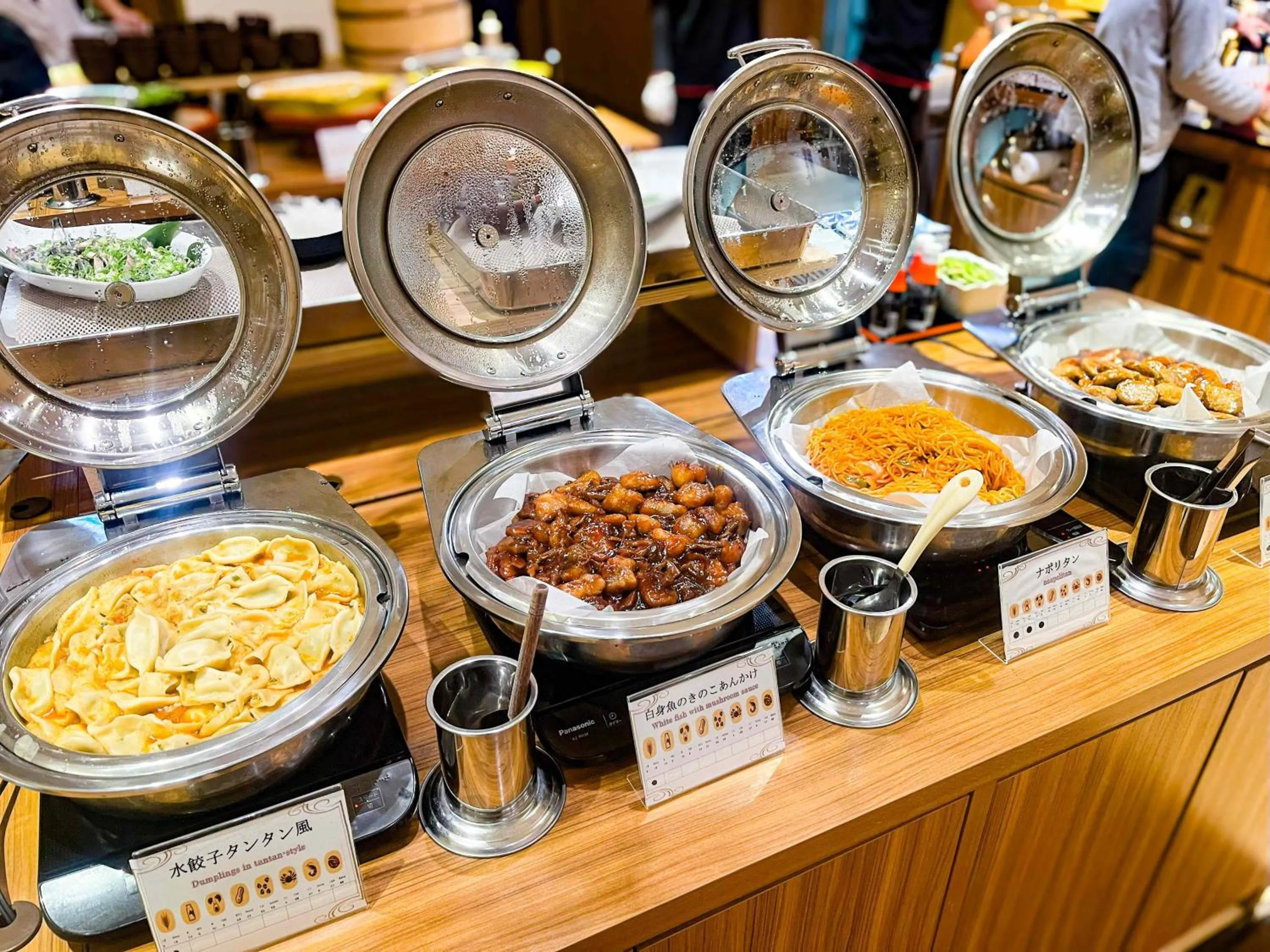 Restaurant/places to eat in Hotel Kadoman