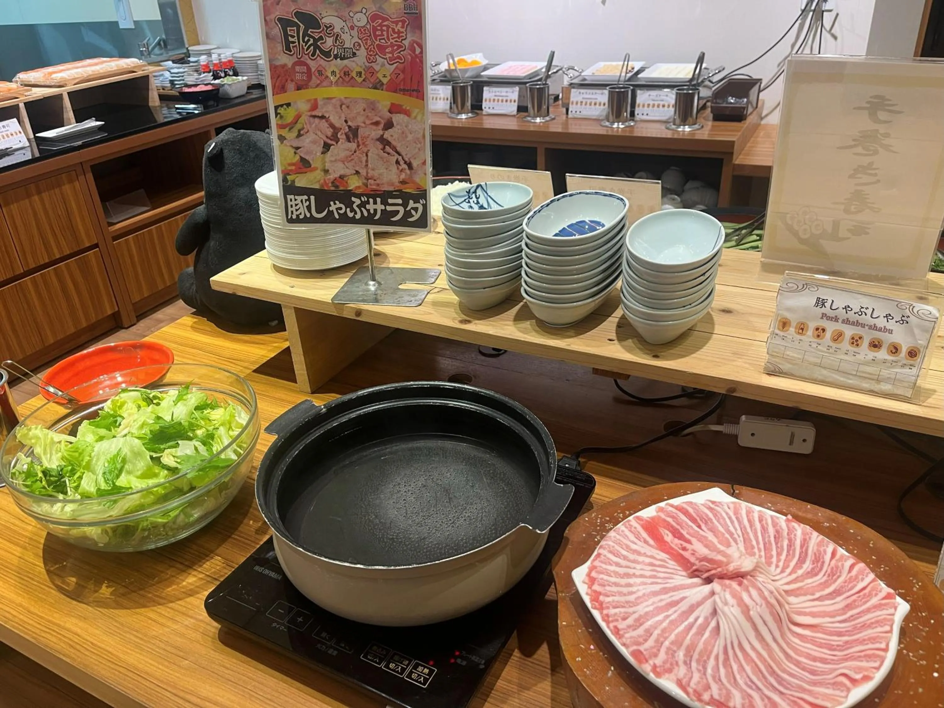 Food and drinks in Hotel Kadoman