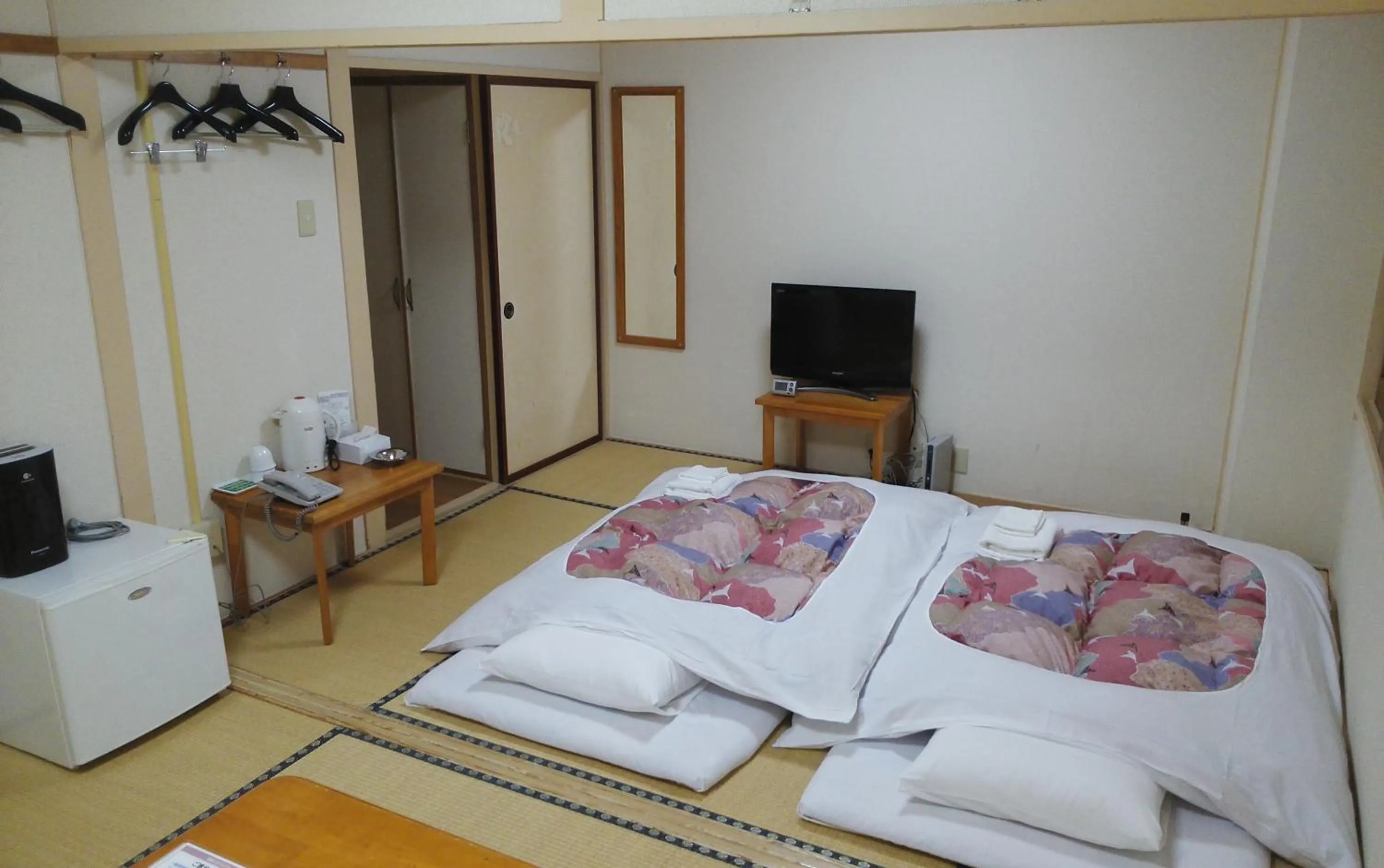 Bedroom, Bed in Hotel Miyako Hills