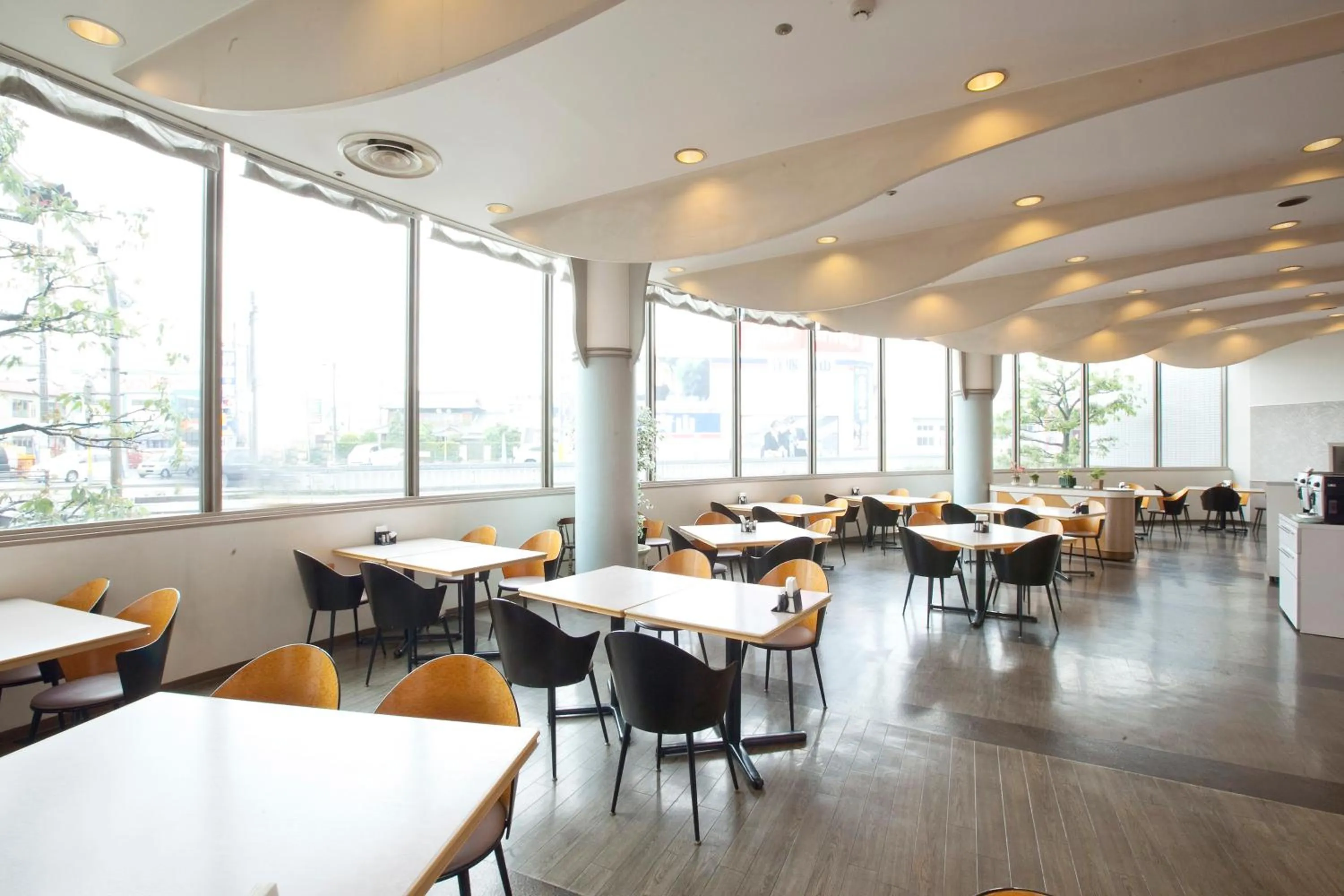 Restaurant/places to eat in Oustat Kokusai Hotel Tajimi