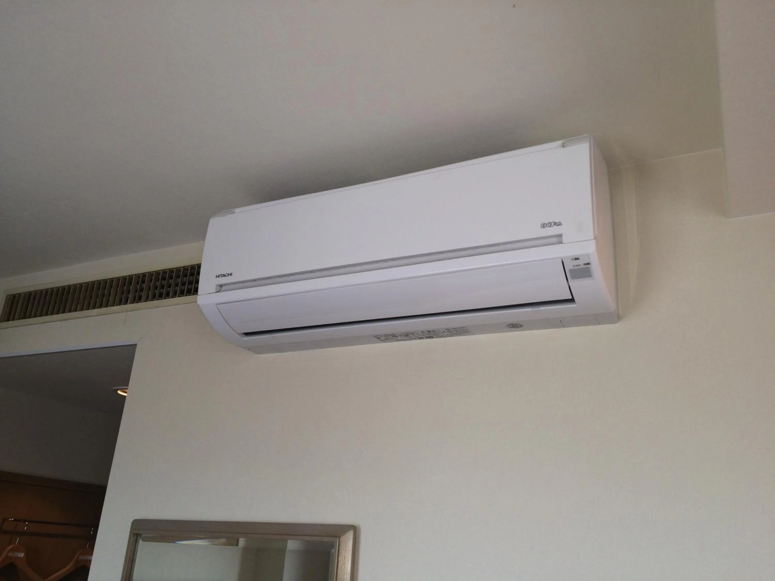 Photo of the whole room in Hotel Crown Hills Tokuyama