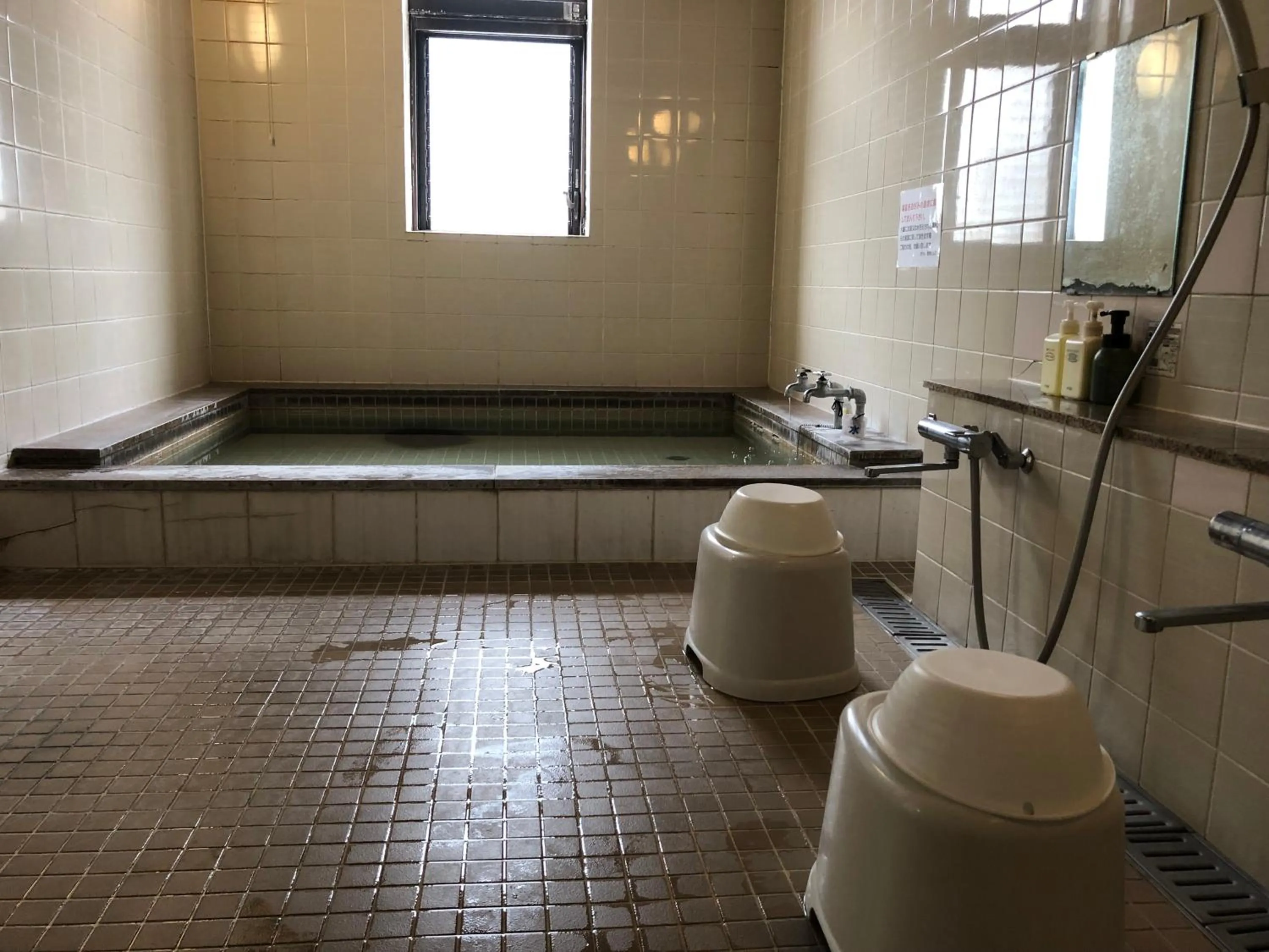 Public Bath in Hotel Kimitsu Hills