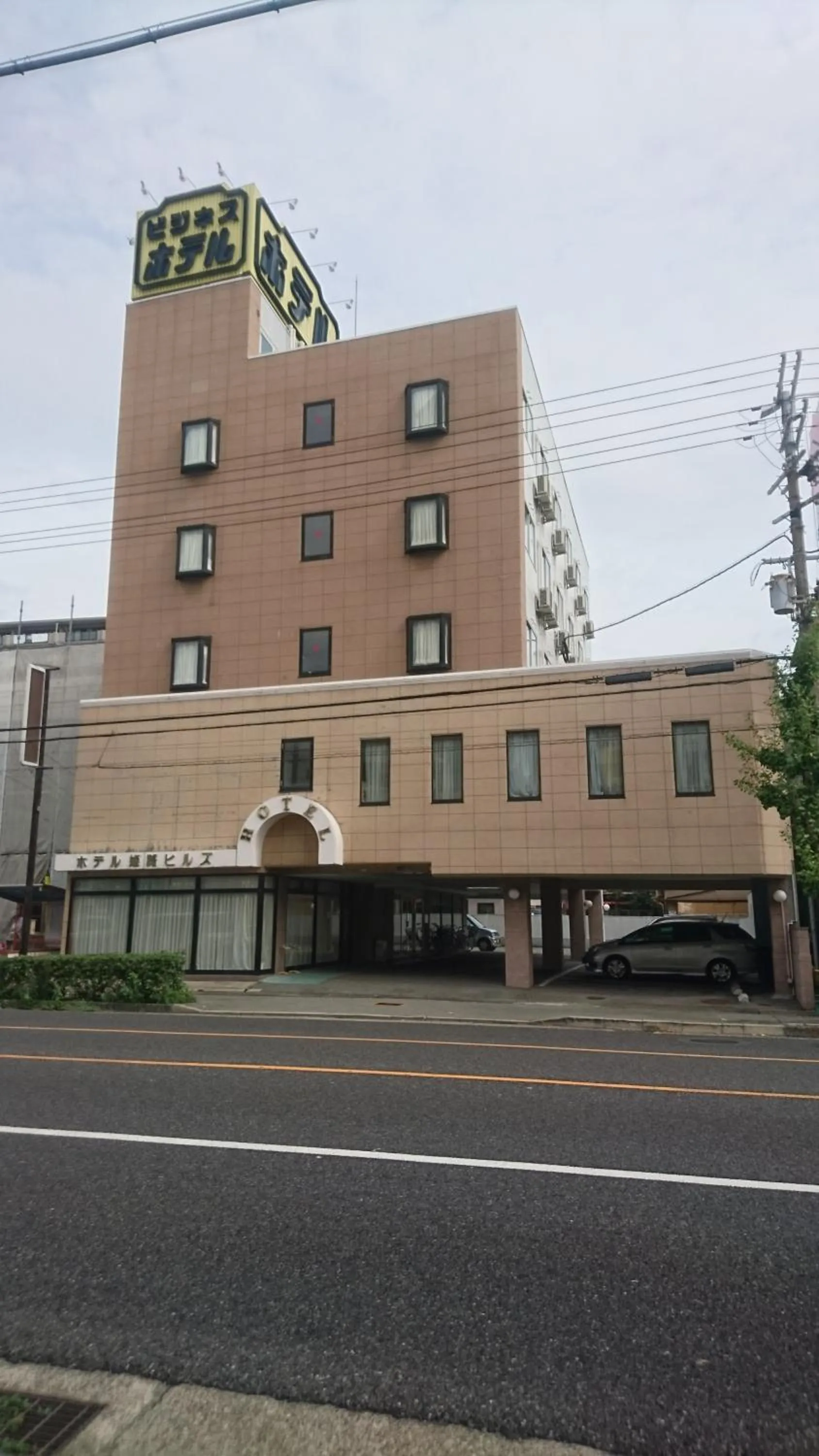 Facade/entrance in Hotel Himeji Hills